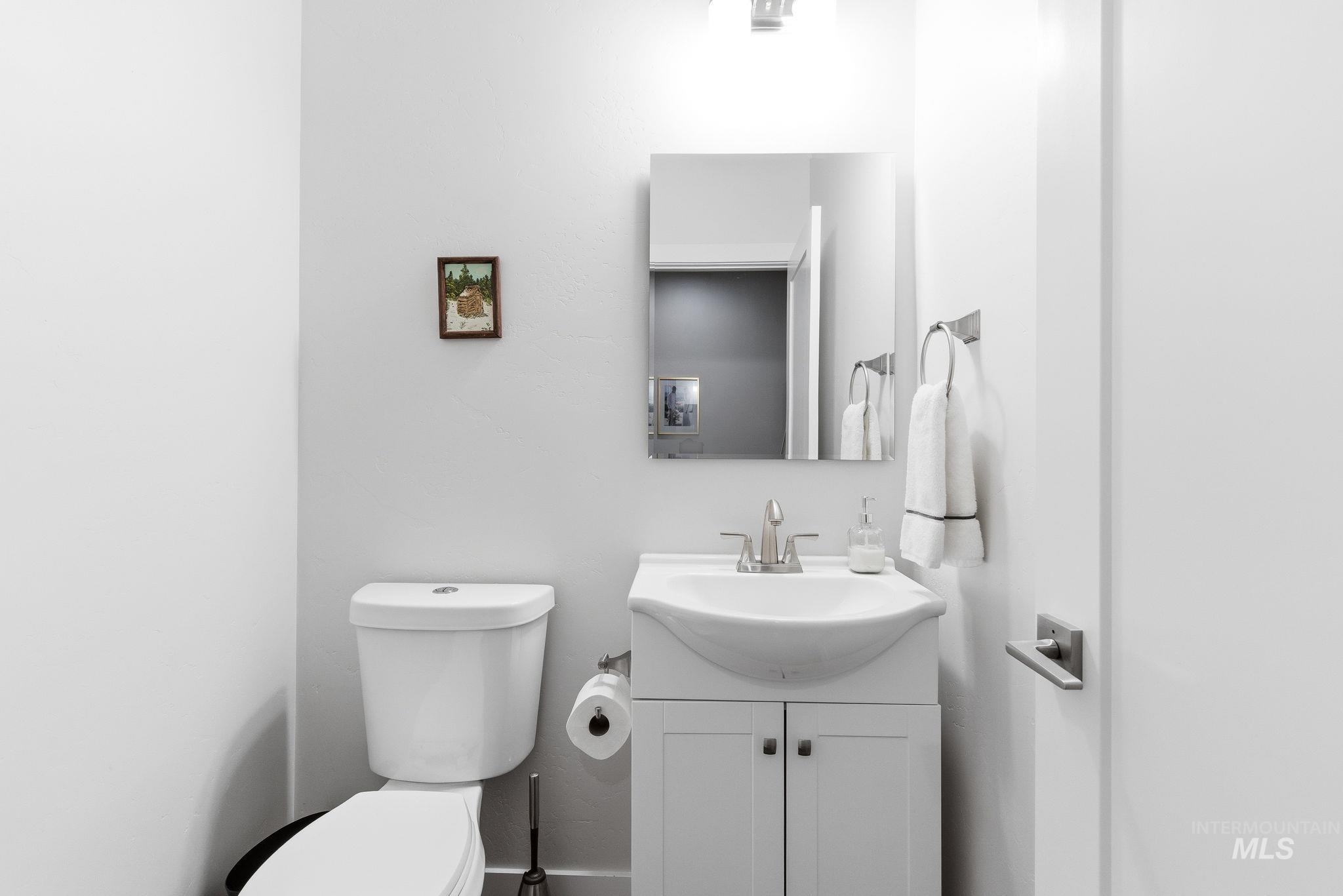 5056 N Alworth St, Garden City, Idaho 83714, 3 Bedrooms, 2.5 Bathrooms, Residential For Sale, Price $475,000, 98976102