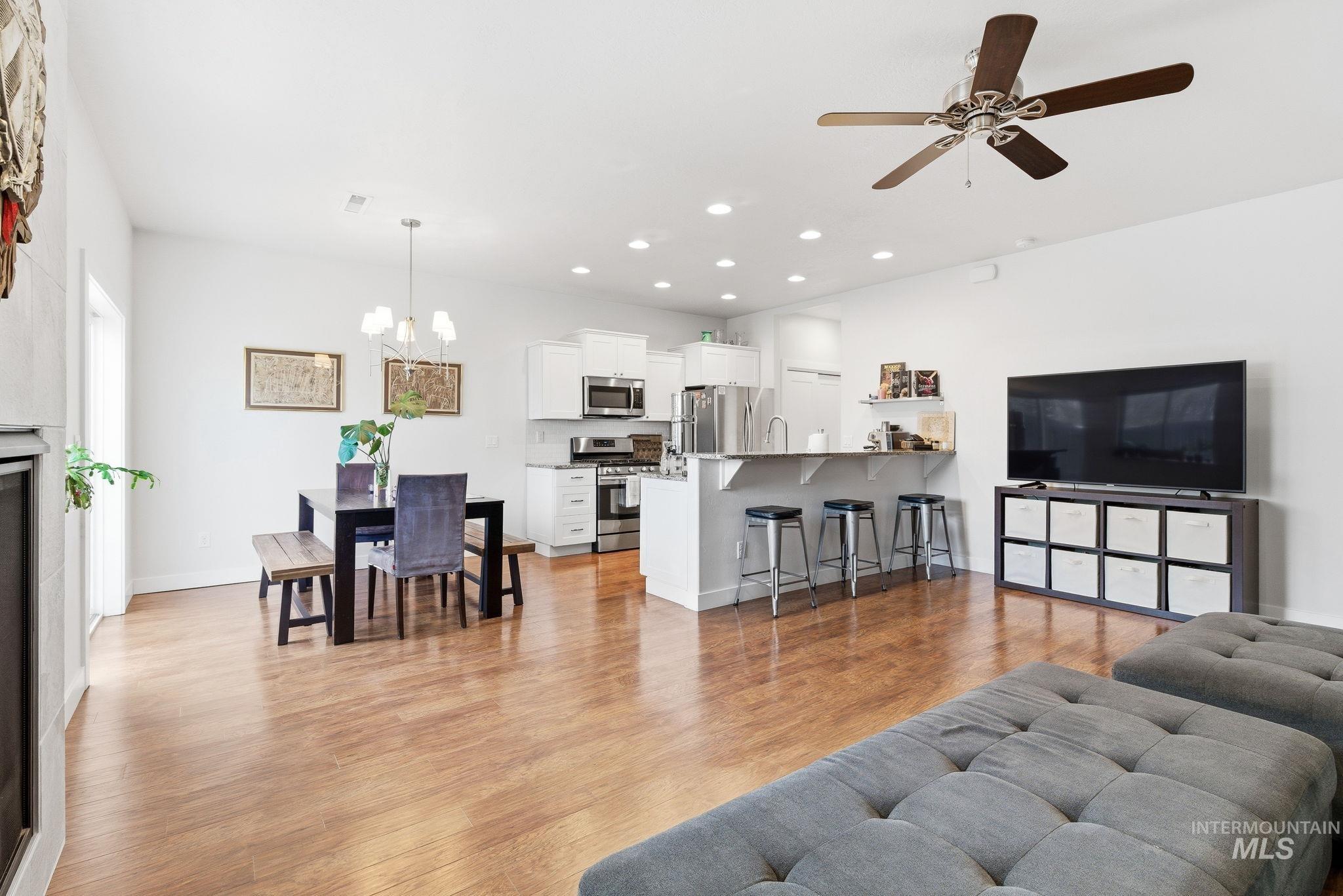 5056 N Alworth St, Garden City, Idaho 83714, 3 Bedrooms, 2.5 Bathrooms, Residential For Sale, Price $475,000, 98976102