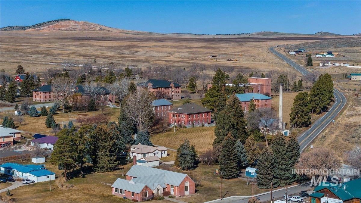 136 West St, Albion, Idaho 83311, 3 Bedrooms, 1.5 Bathrooms, Residential For Sale, Price $420,000, 98976103