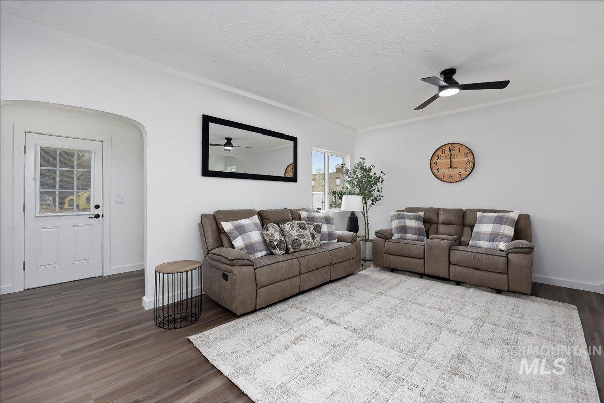 136 West St, Albion, Idaho 83311, 3 Bedrooms, 1.5 Bathrooms, Residential For Sale, Price $420,000, 98976103