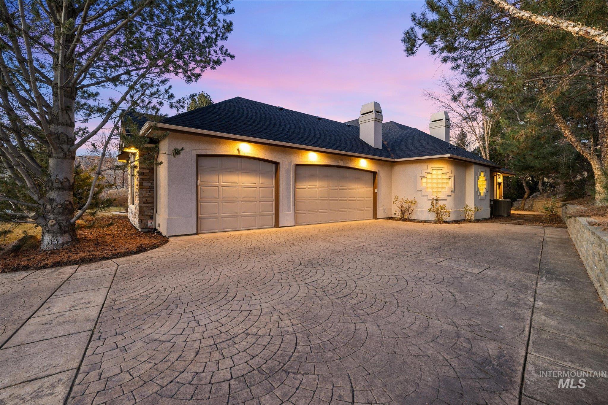 5014 N Arrow Crest Way, Boise, Idaho 83703, 3 Bedrooms, 2.5 Bathrooms, Residential For Sale, Price $1,175,000, 98976106