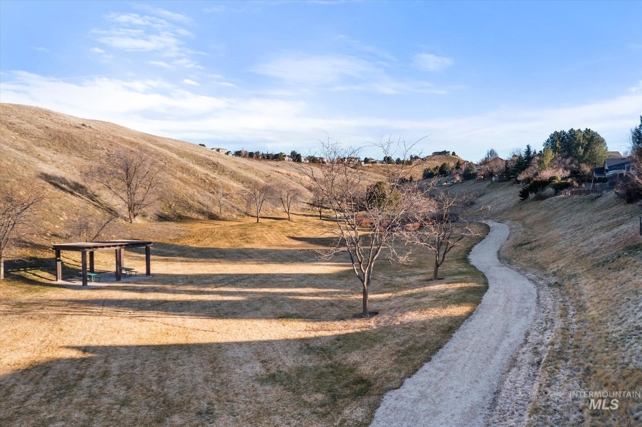 5014 N Arrow Crest Way, Boise, Idaho 83703, 3 Bedrooms, 2.5 Bathrooms, Residential For Sale, Price $1,175,000, 98976106