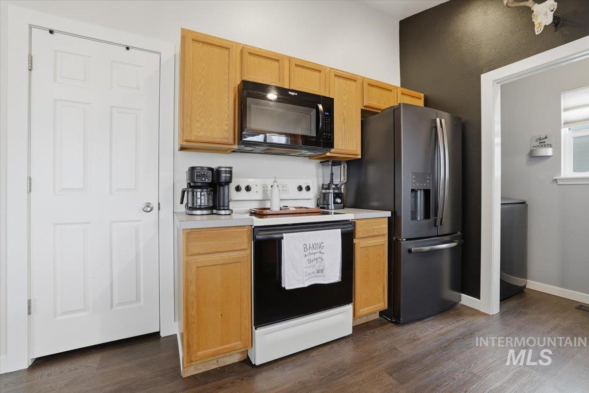 2613 S Canyon St, Nampa, Idaho 83686, 3 Bedrooms, 2 Bathrooms, Residential For Sale, Price $379,900, 98976110