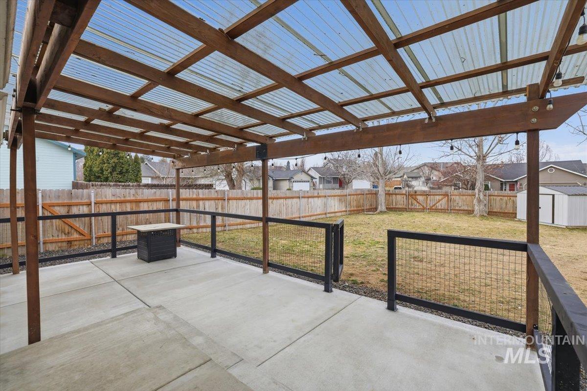 2613 S Canyon St, Nampa, Idaho 83686, 3 Bedrooms, 2 Bathrooms, Residential For Sale, Price $379,900, 98976110