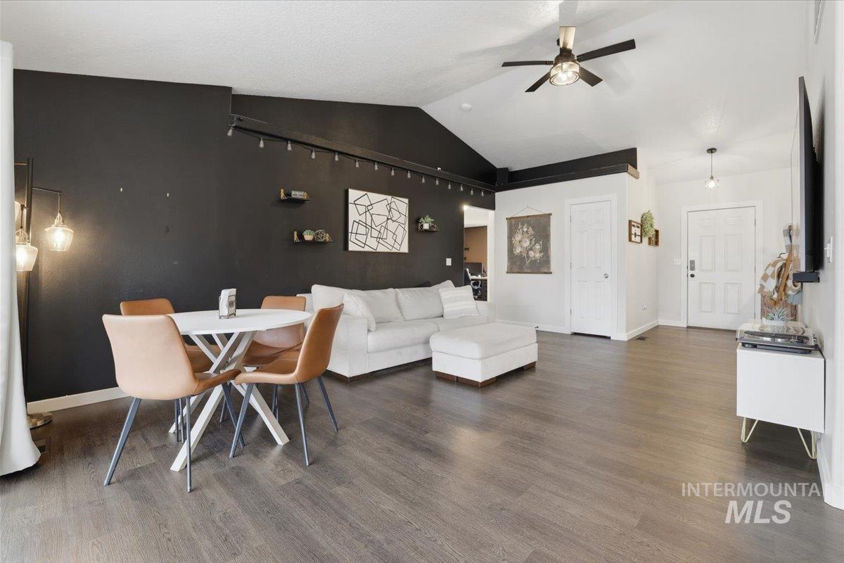 2613 S Canyon St, Nampa, Idaho 83686, 3 Bedrooms, 2 Bathrooms, Residential For Sale, Price $379,900, 98976110