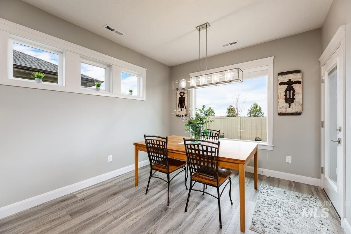 2406 W Herron Ridge Drive, Nampa, Idaho 83686, 3 Bedrooms, 2 Bathrooms, Residential For Sale, Price $515,121,MLS 98976111