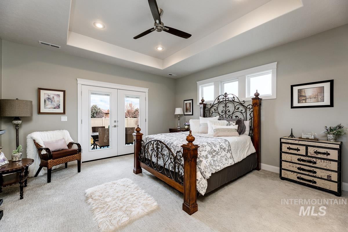 2406 W Herron Ridge Drive, Nampa, Idaho 83686, 3 Bedrooms, 2 Bathrooms, Residential For Sale, Price $515,121,MLS 98976111