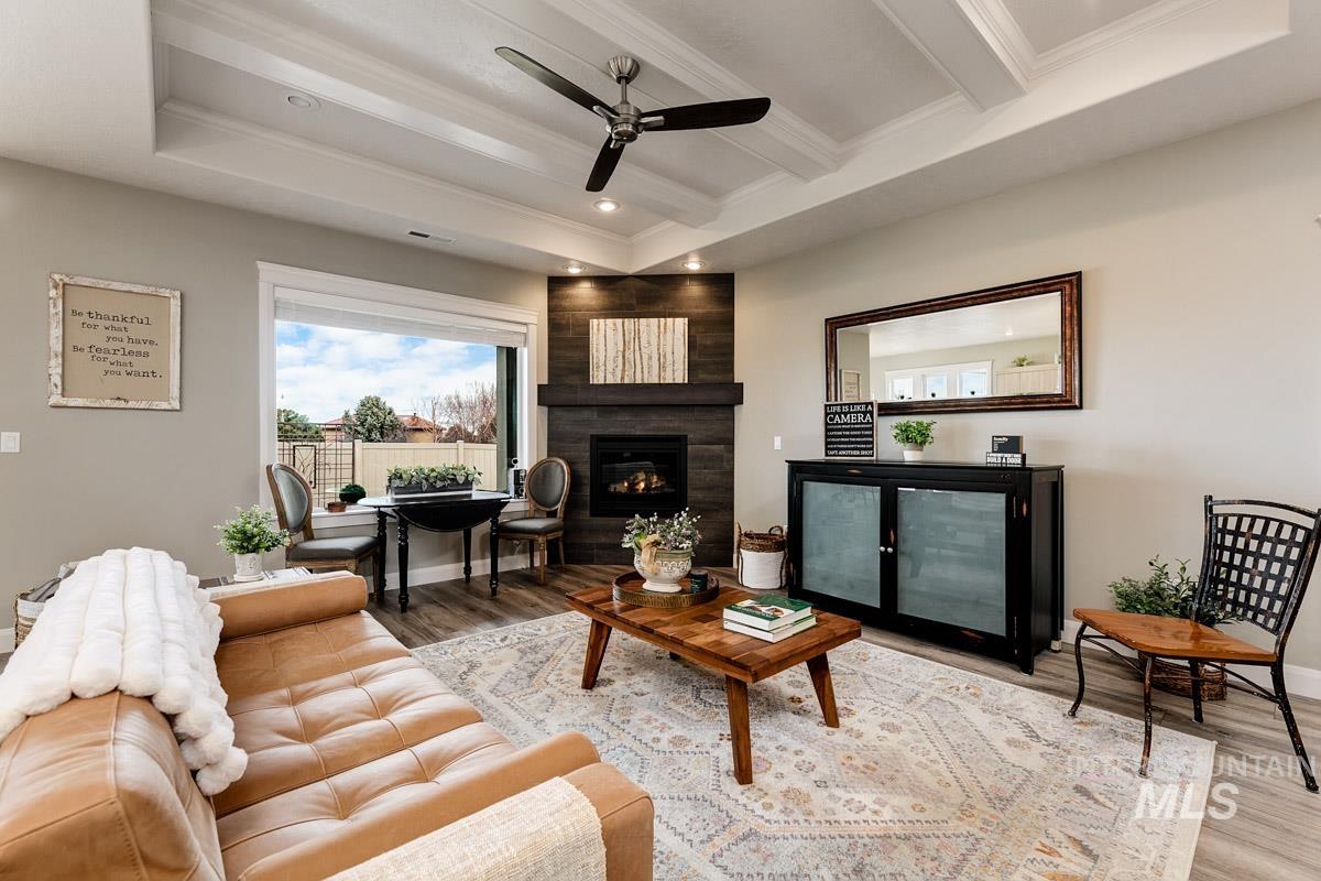 2406 W Herron Ridge Drive, Nampa, Idaho 83686, 3 Bedrooms, 2 Bathrooms, Residential For Sale, Price $515,121,MLS 98976111