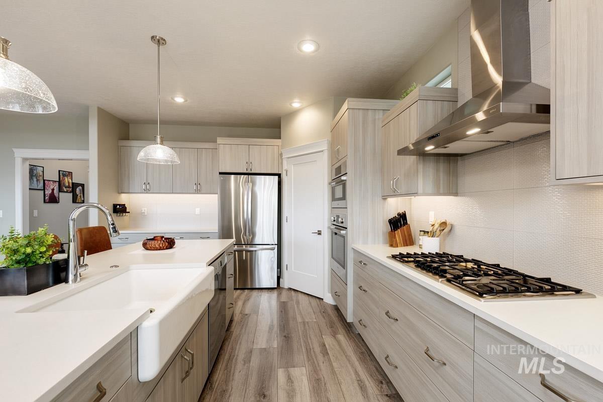 2406 W Herron Ridge Drive, Nampa, Idaho 83686, 3 Bedrooms, 2 Bathrooms, Residential For Sale, Price $515,121,MLS 98976111