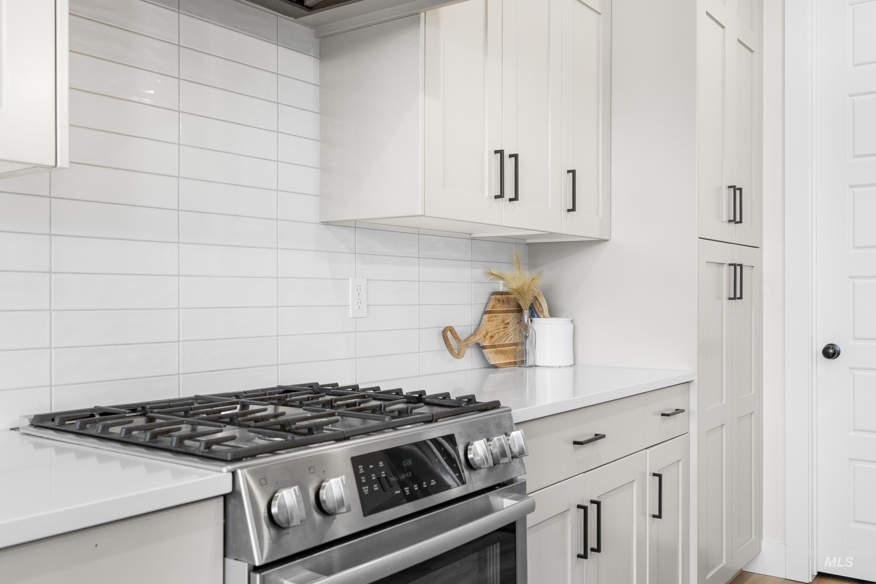 18285 N Arch Haven Way, Nampa, Idaho 83687, 3 Bedrooms, 2 Bathrooms, Residential For Sale, Price $474,900,MLS 98976114