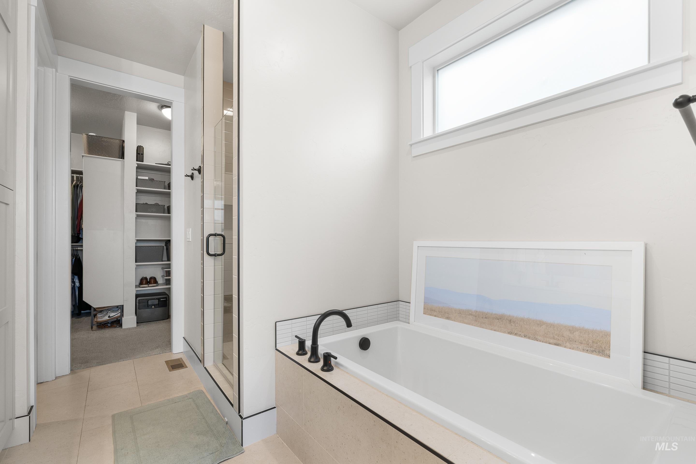 18285 N Arch Haven Way, Nampa, Idaho 83687, 3 Bedrooms, 2 Bathrooms, Residential For Sale, Price $474,900,MLS 98976114