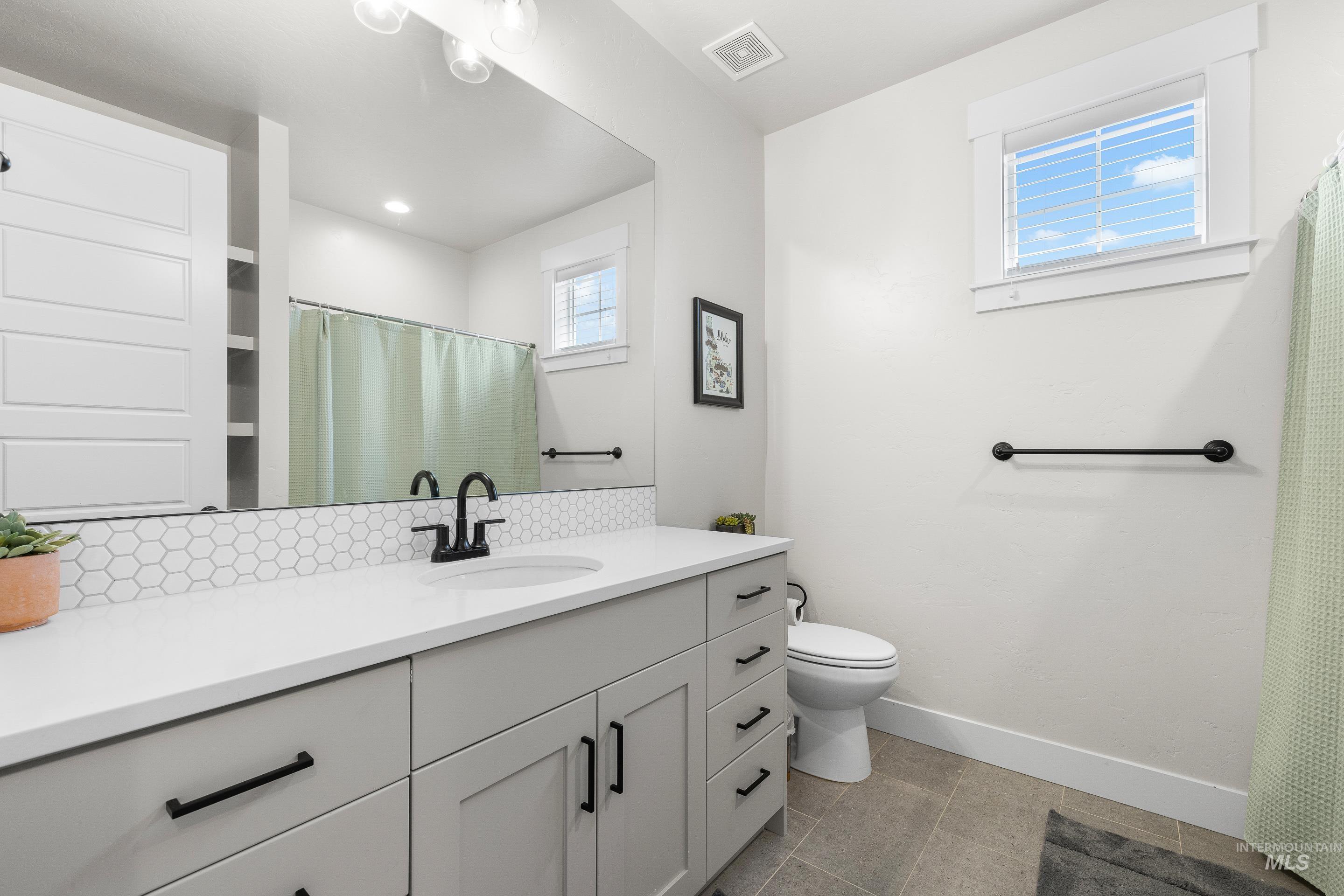 18285 N Arch Haven Way, Nampa, Idaho 83687, 3 Bedrooms, 2 Bathrooms, Residential For Sale, Price $474,900,MLS 98976114