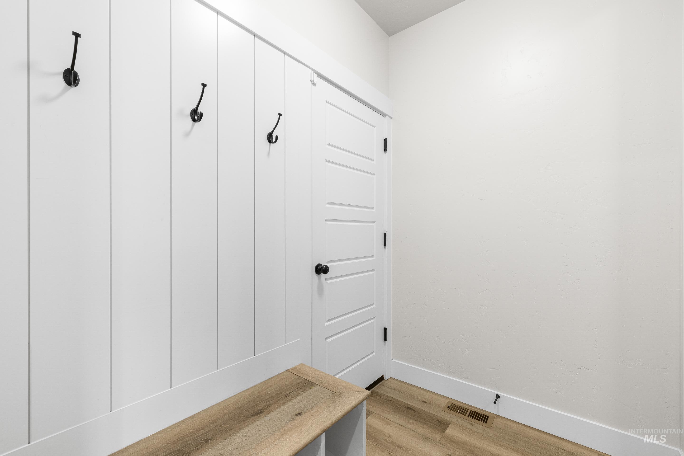 18285 N Arch Haven Way, Nampa, Idaho 83687, 3 Bedrooms, 2 Bathrooms, Residential For Sale, Price $474,900,MLS 98976114