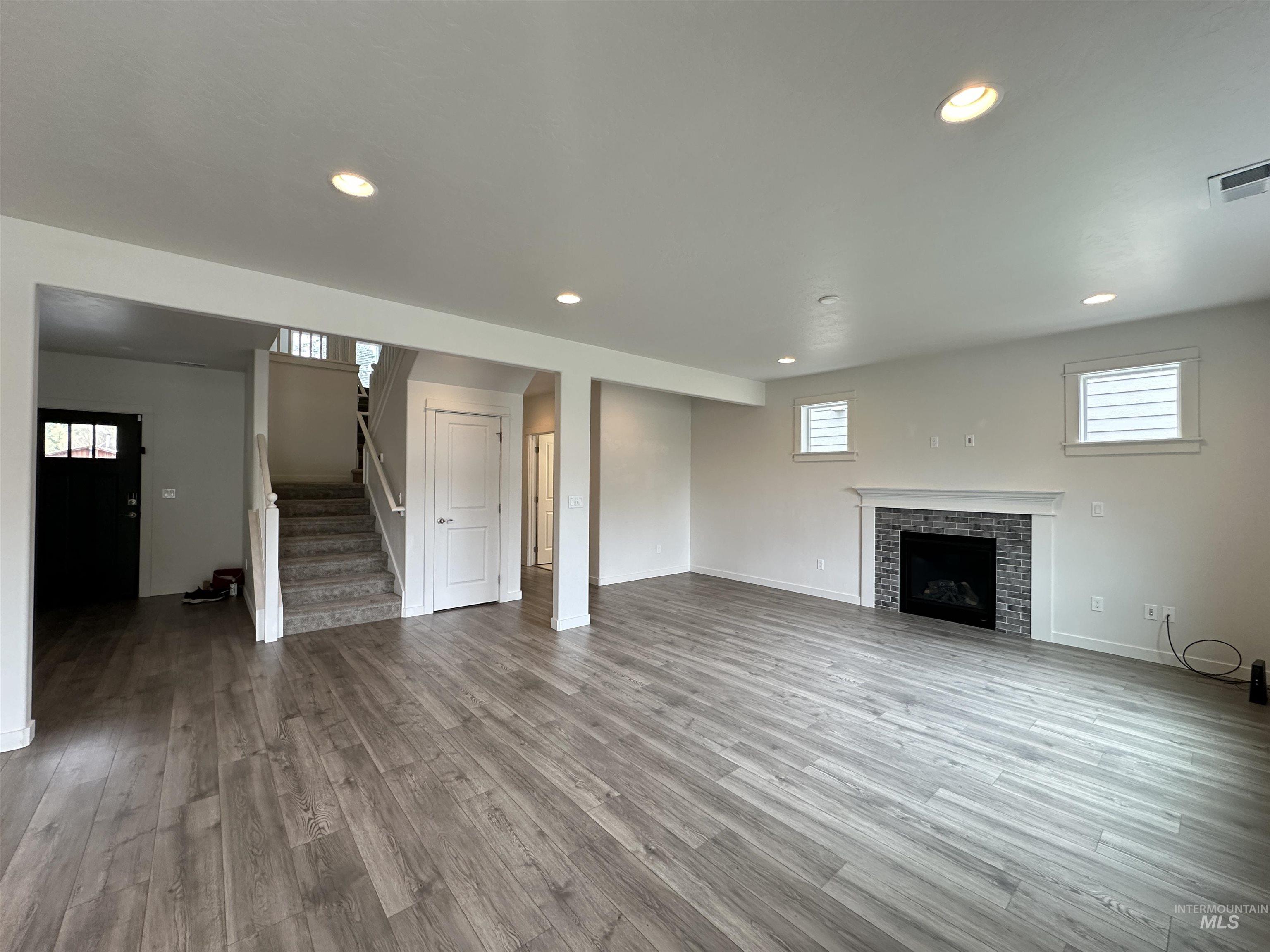 9687 W Arnold Rd., Boise, Idaho 83714, 4 Bedrooms, 2.5 Bathrooms, Residential For Sale, Price $619,900, 98976115