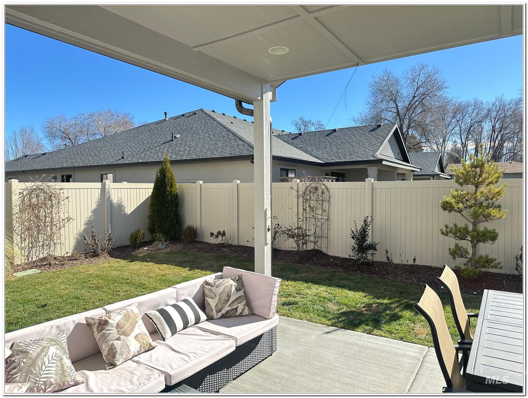 9687 W Arnold Rd., Boise, Idaho 83714, 4 Bedrooms, 2.5 Bathrooms, Residential For Sale, Price $619,900, 98976115