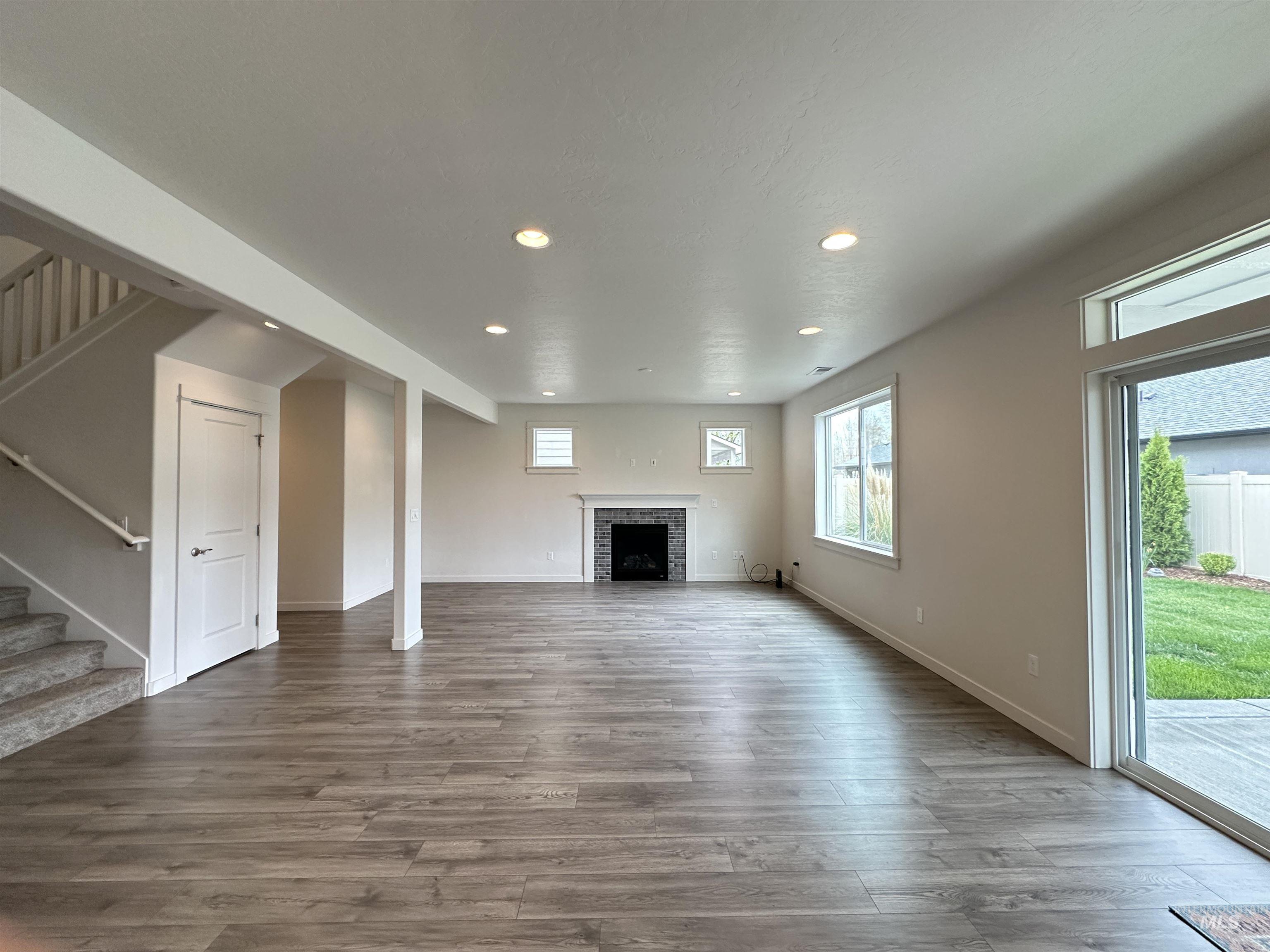 9687 W Arnold Rd., Boise, Idaho 83714, 4 Bedrooms, 2.5 Bathrooms, Residential For Sale, Price $619,900, 98976115