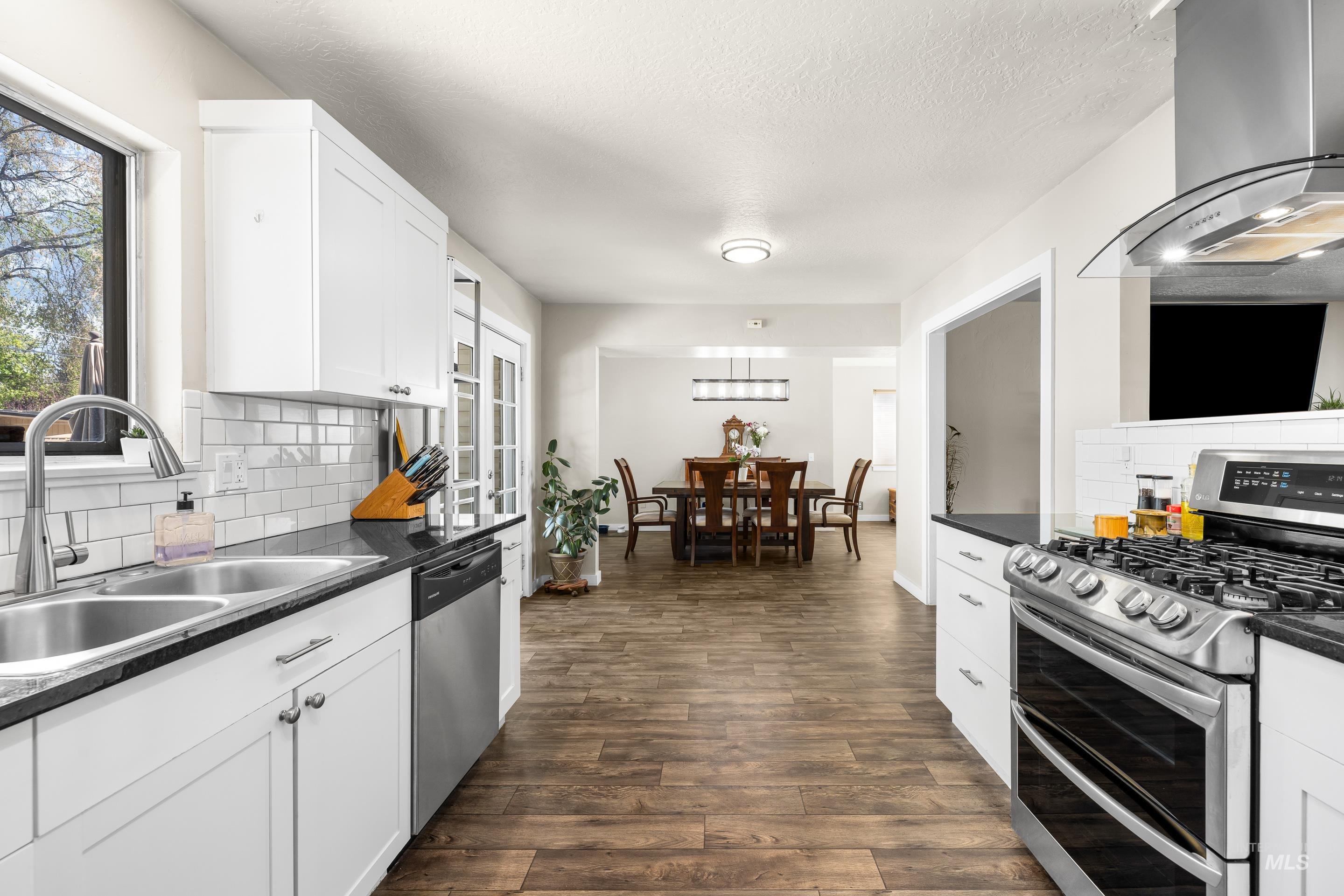 3510 Lassen, Boise, Idaho 83703, 5 Bedrooms, 3 Bathrooms, Residential For Sale, Price $796,000,MLS 98976116