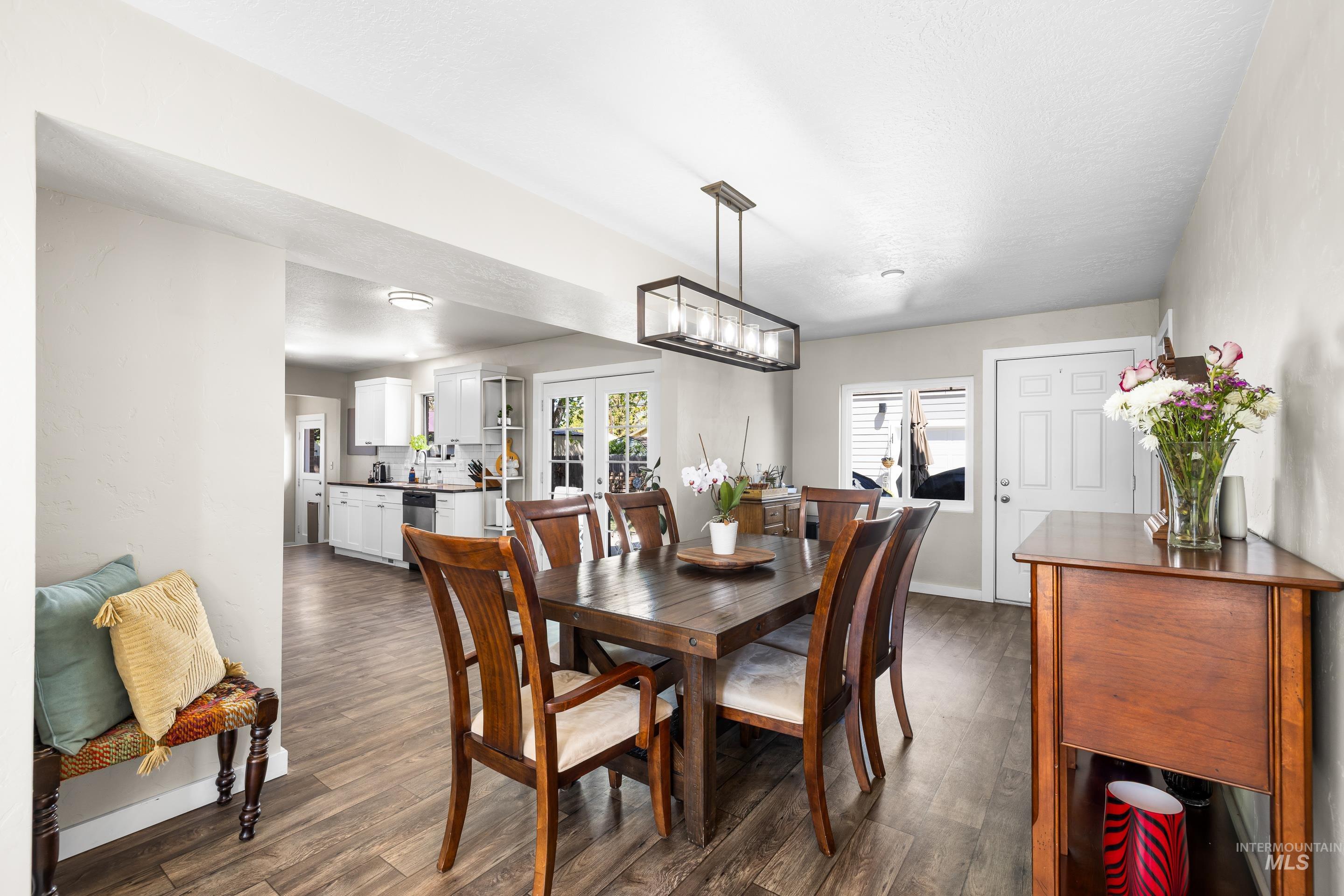 3510 Lassen, Boise, Idaho 83703, 5 Bedrooms, 3 Bathrooms, Residential For Sale, Price $796,000,MLS 98976116