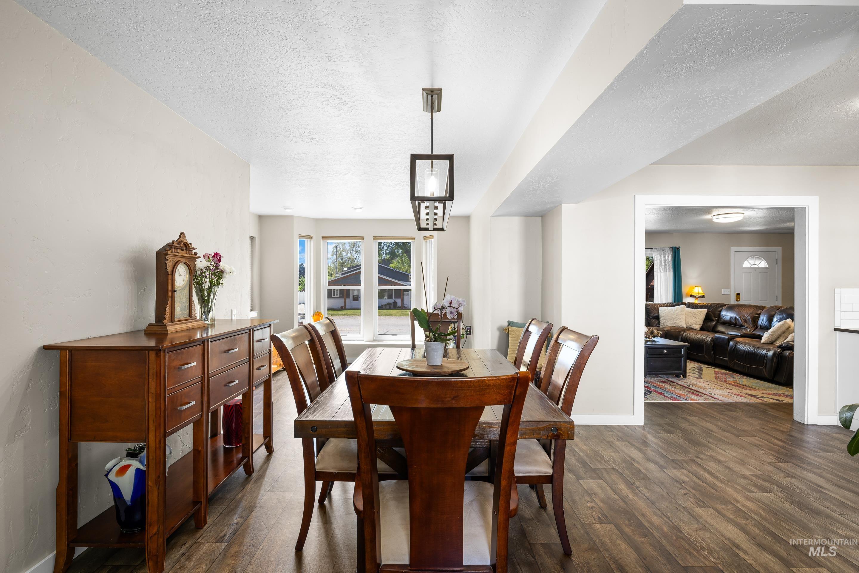 3510 Lassen, Boise, Idaho 83703, 5 Bedrooms, 3 Bathrooms, Residential For Sale, Price $796,000,MLS 98976116