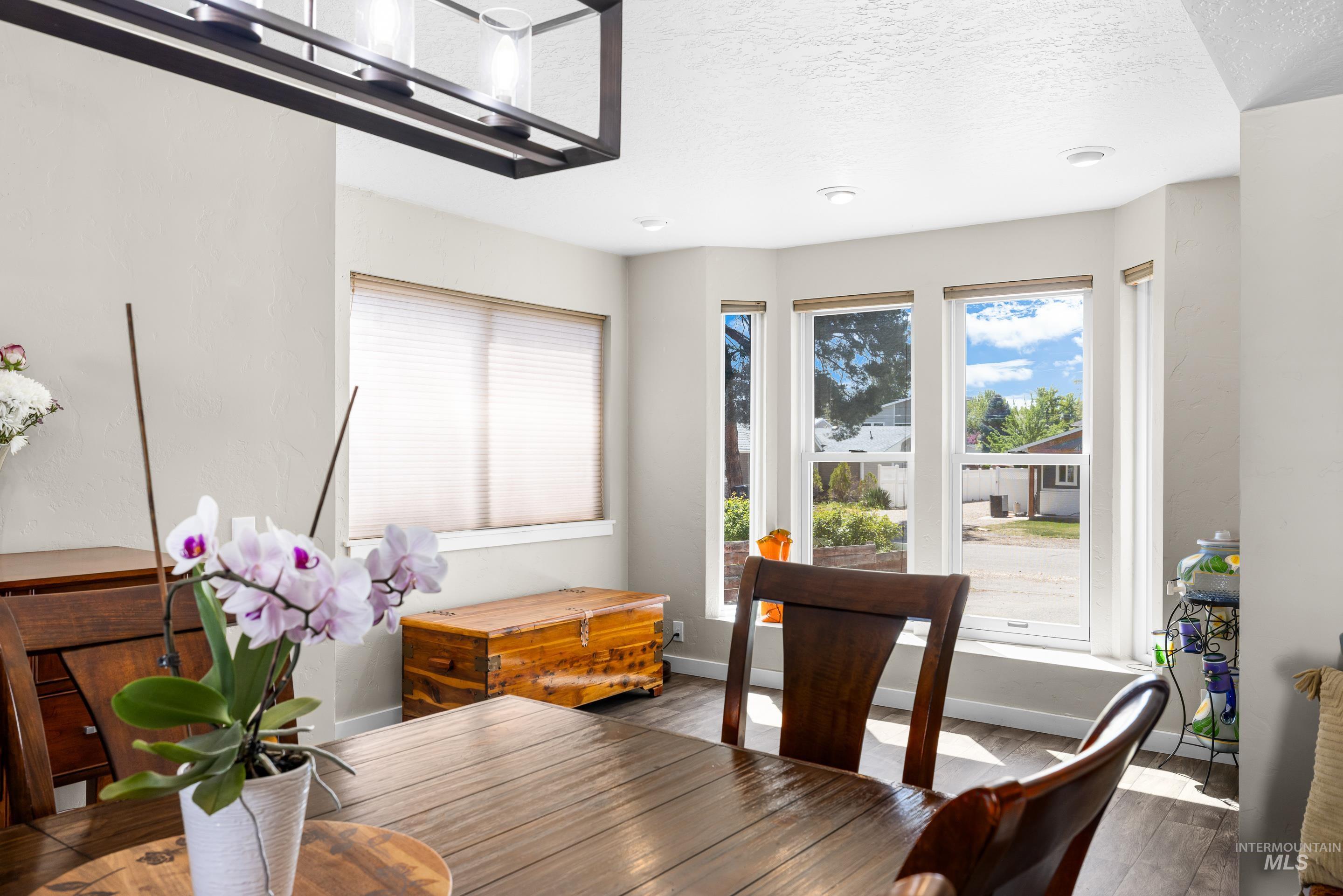 3510 Lassen, Boise, Idaho 83703, 5 Bedrooms, 3 Bathrooms, Residential For Sale, Price $796,000,MLS 98976116