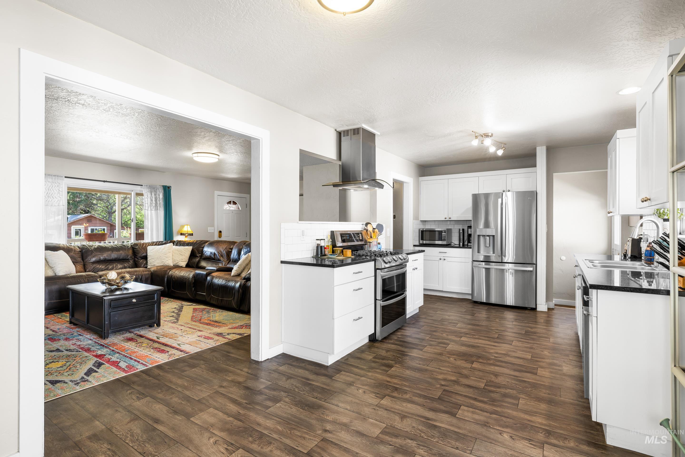 3510 Lassen, Boise, Idaho 83703, 5 Bedrooms, 3 Bathrooms, Residential For Sale, Price $796,000,MLS 98976116