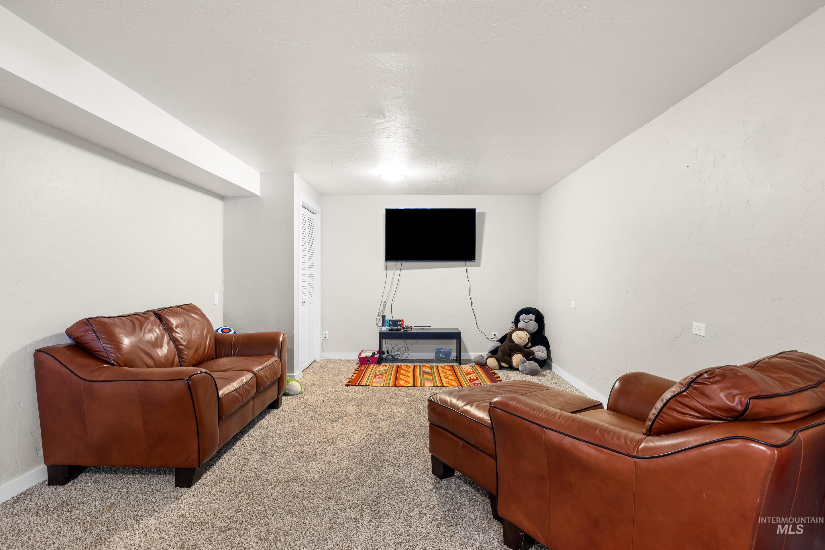 3510 Lassen, Boise, Idaho 83703, 5 Bedrooms, 3 Bathrooms, Residential For Sale, Price $796,000,MLS 98976116