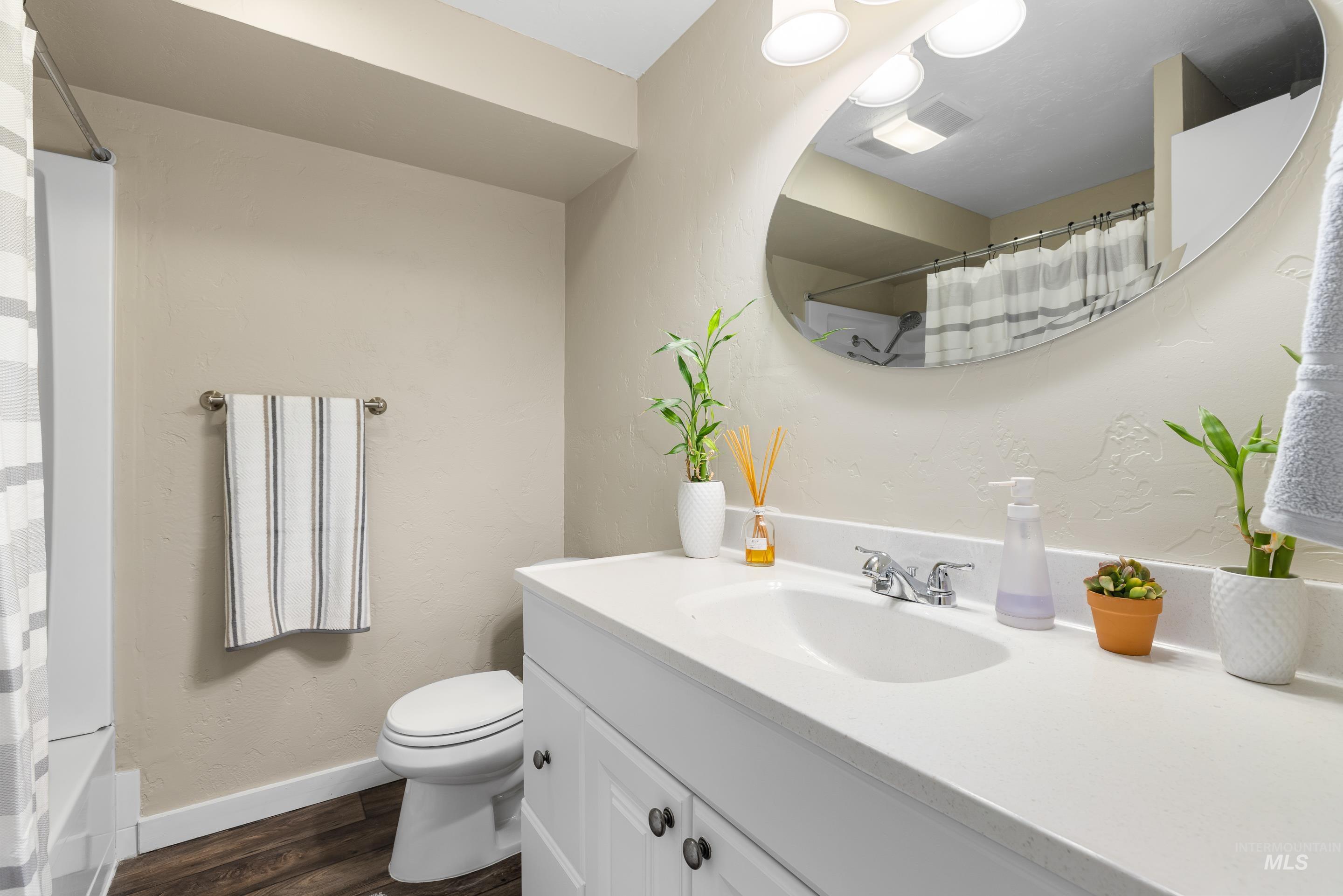 3510 Lassen, Boise, Idaho 83703, 5 Bedrooms, 3 Bathrooms, Residential For Sale, Price $796,000,MLS 98976116