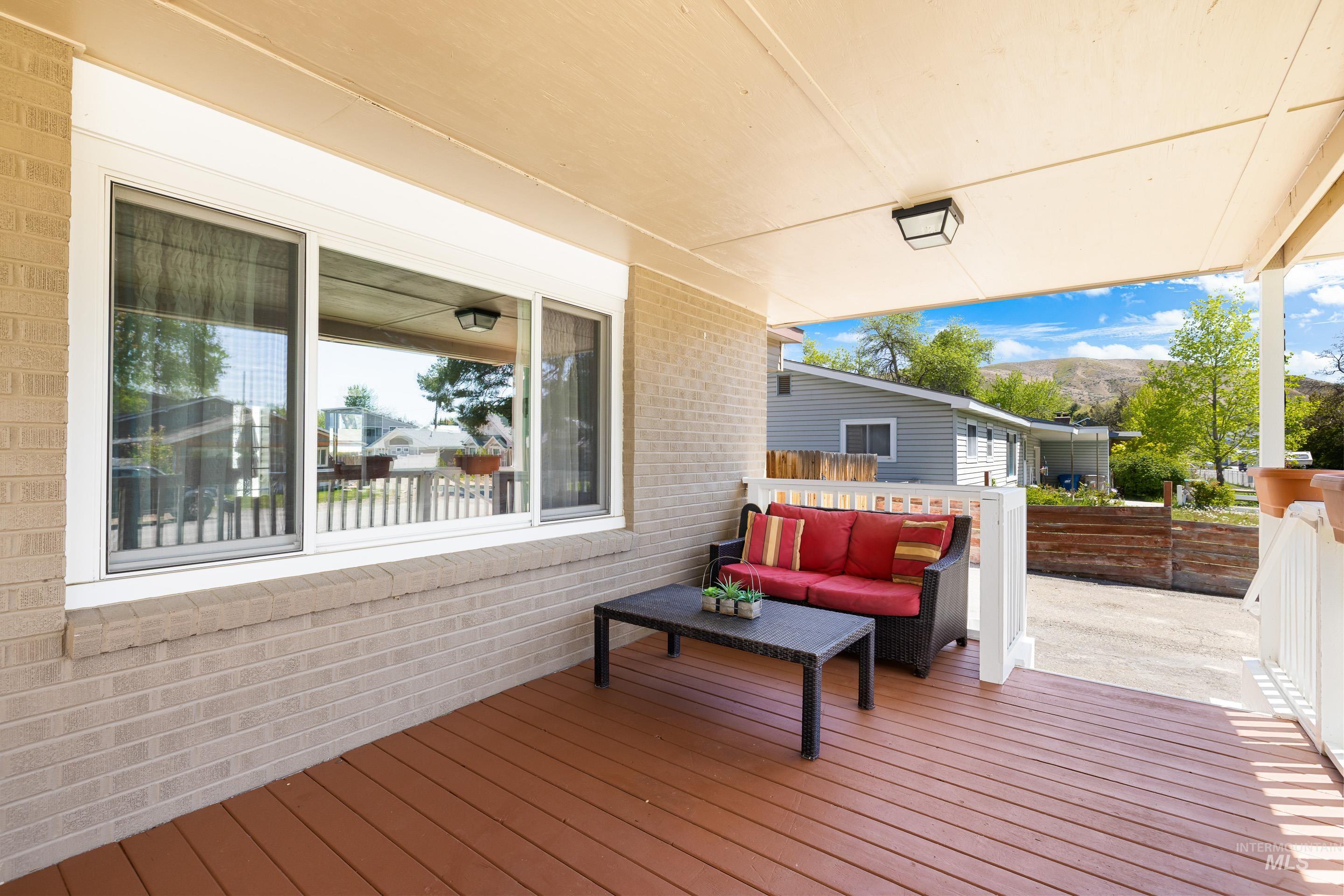 3510 Lassen, Boise, Idaho 83703, 5 Bedrooms, 3 Bathrooms, Residential For Sale, Price $796,000,MLS 98976116