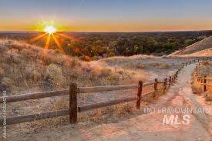 3510 Lassen, Boise, Idaho 83703, 5 Bedrooms, 3 Bathrooms, Residential For Sale, Price $796,000,MLS 98976116