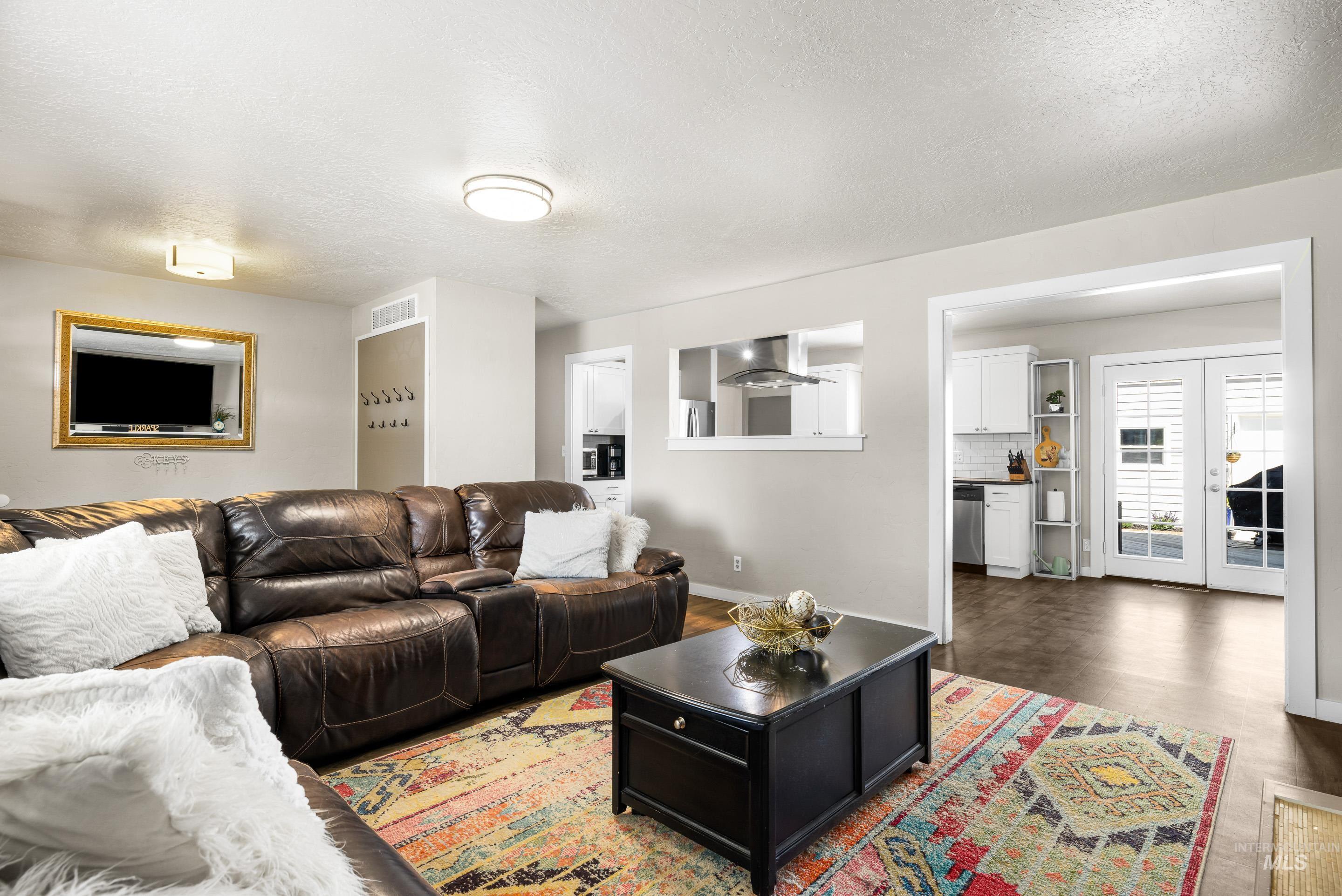 3510 Lassen, Boise, Idaho 83703, 5 Bedrooms, 3 Bathrooms, Residential For Sale, Price $796,000,MLS 98976116