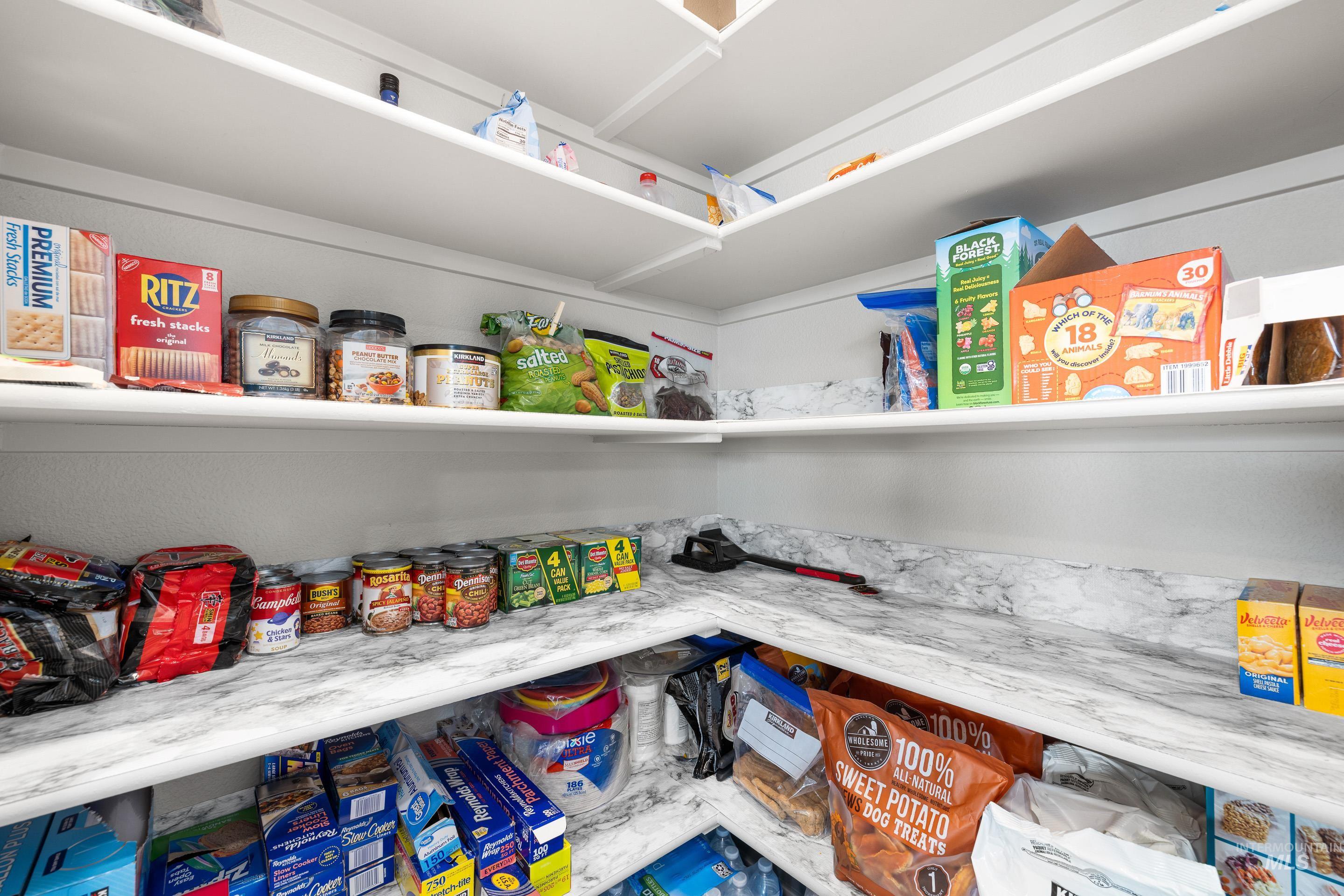 2976 N Rapid Creek Pl, Kuna, Idaho 83634-1692, 4 Bedrooms, 2 Bathrooms, Residential For Sale, Price $489,900,MLS 98976119