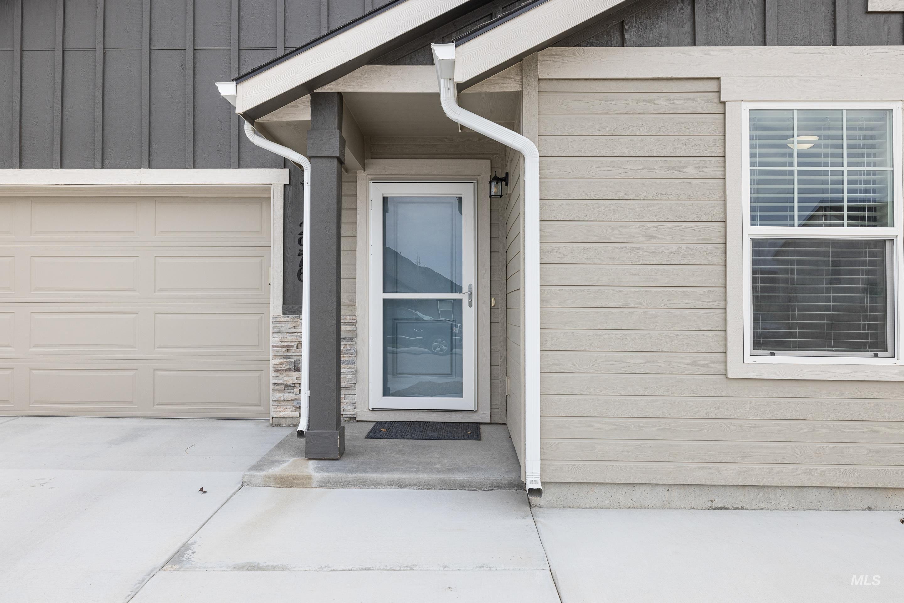 2976 N Rapid Creek Pl, Kuna, Idaho 83634-1692, 4 Bedrooms, 2 Bathrooms, Residential For Sale, Price $489,900,MLS 98976119