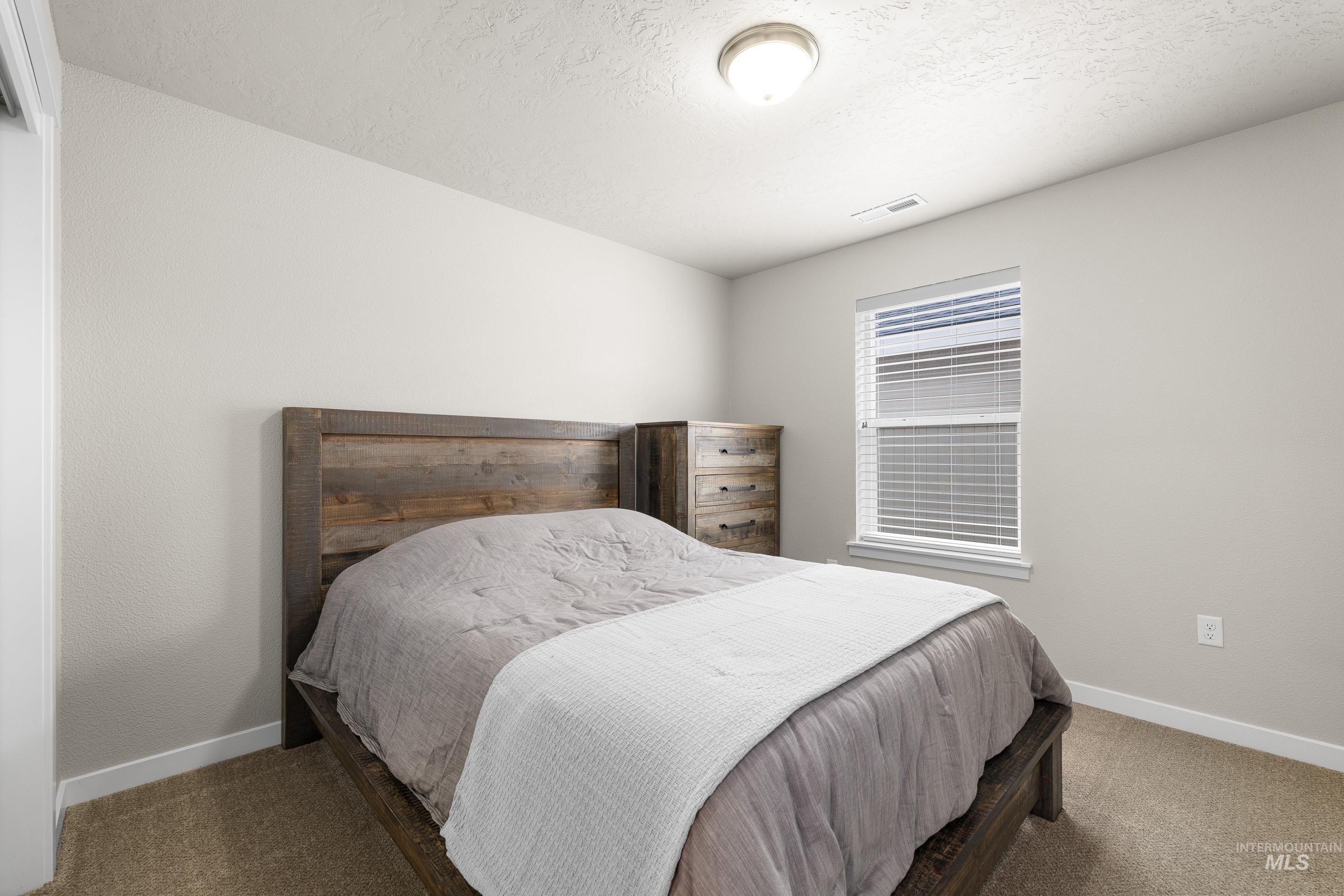 2976 N Rapid Creek Pl, Kuna, Idaho 83634-1692, 4 Bedrooms, 2 Bathrooms, Residential For Sale, Price $489,900,MLS 98976119