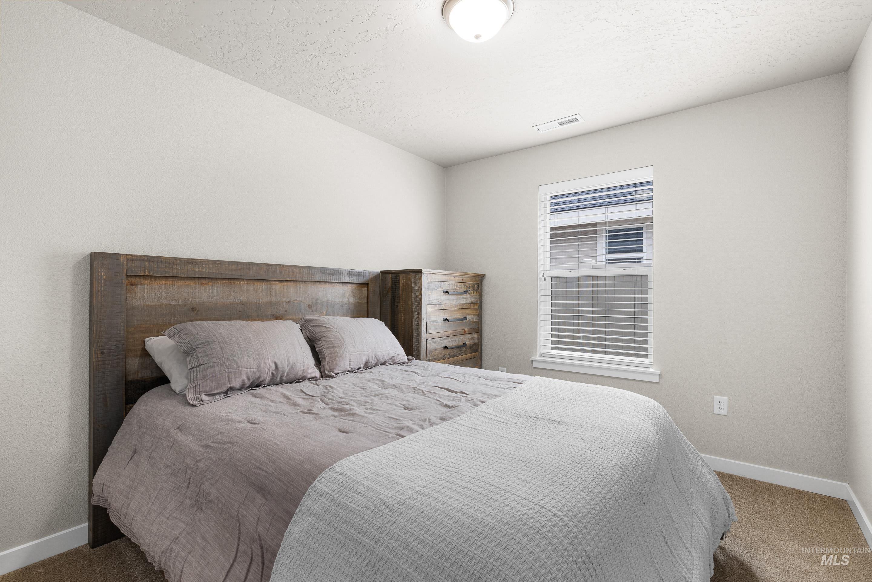 2976 N Rapid Creek Pl, Kuna, Idaho 83634-1692, 4 Bedrooms, 2 Bathrooms, Residential For Sale, Price $489,900,MLS 98976119