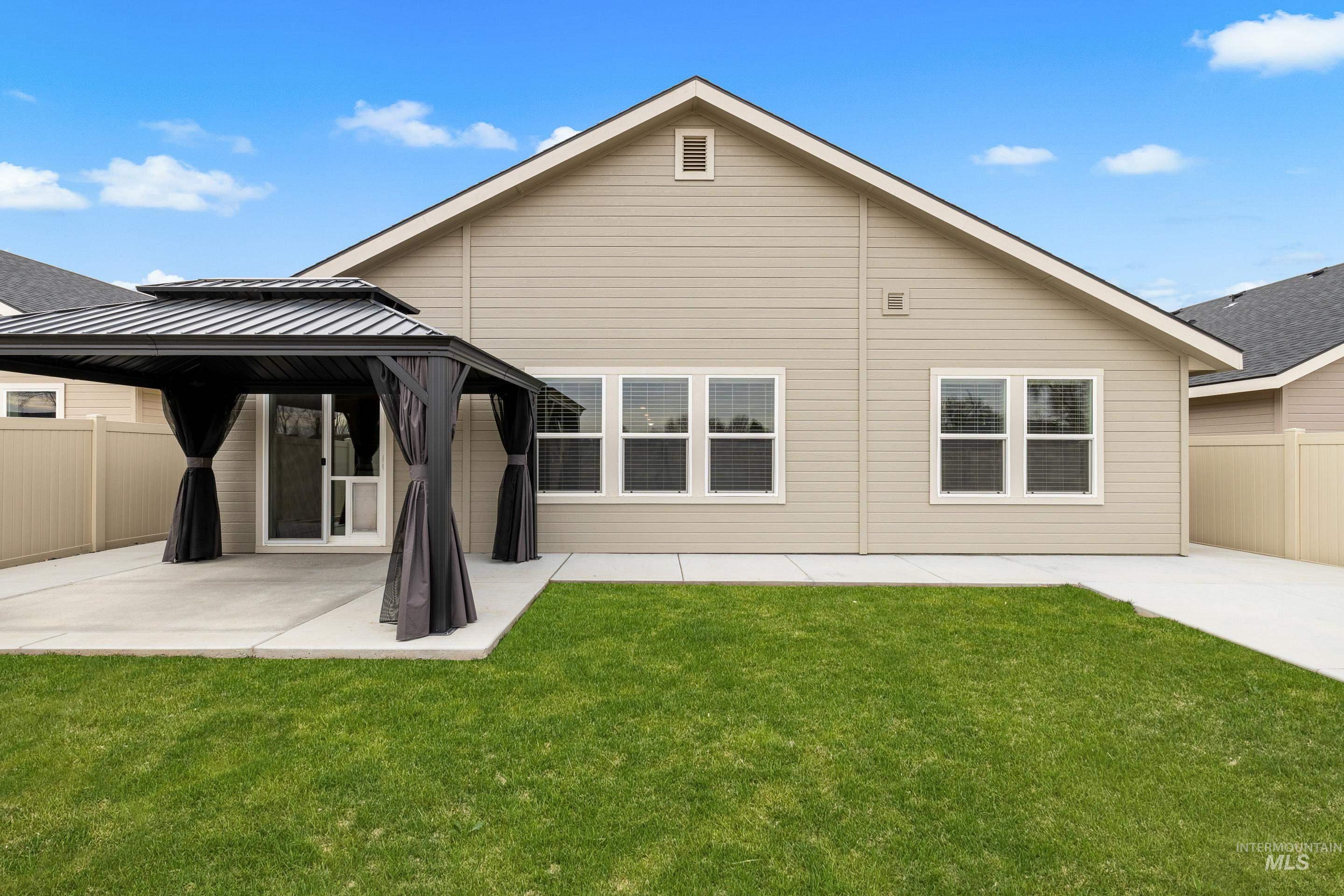 2976 N Rapid Creek Pl, Kuna, Idaho 83634-1692, 4 Bedrooms, 2 Bathrooms, Residential For Sale, Price $489,900,MLS 98976119