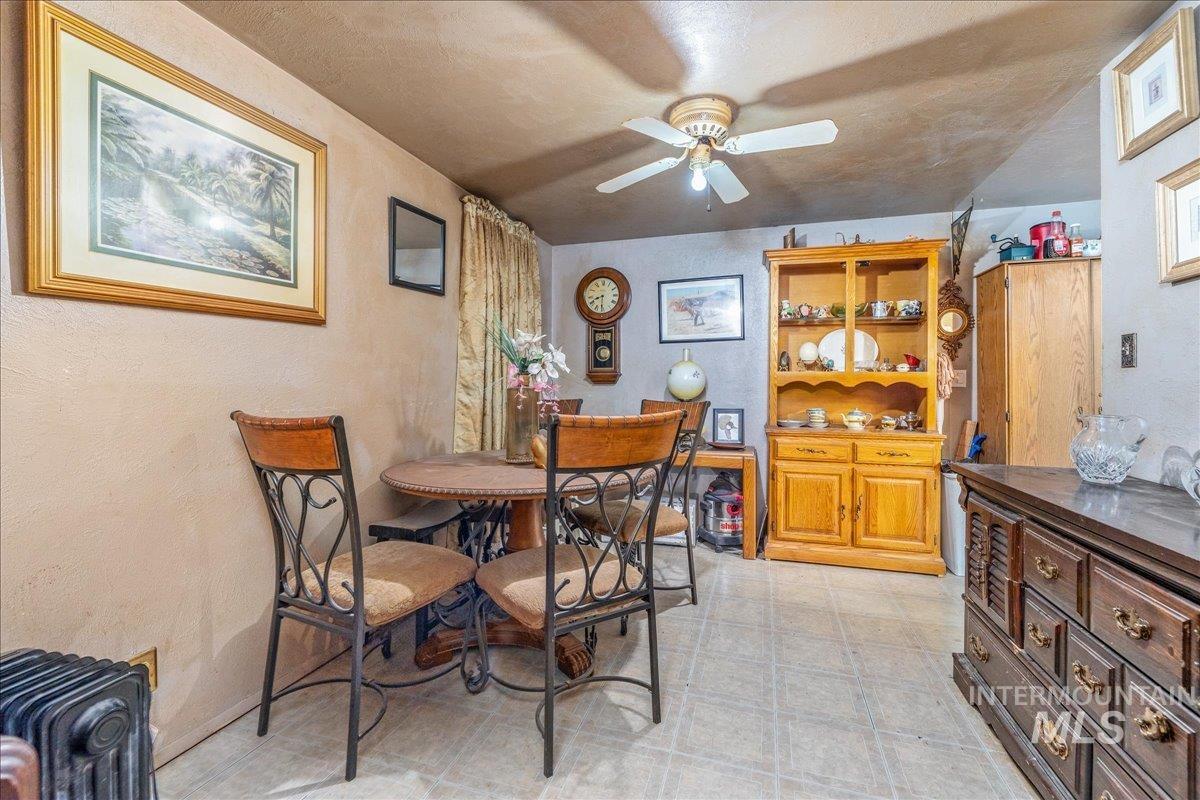 432 E Pine, Meridian, Idaho 83642, 3 Bedrooms, 2 Bathrooms, Residential For Sale, Price $315,000, 98976120