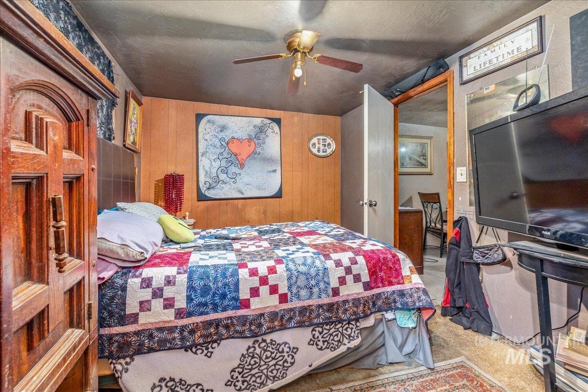 432 E Pine, Meridian, Idaho 83642, 3 Bedrooms, 2 Bathrooms, Residential For Sale, Price $315,000, 98976120