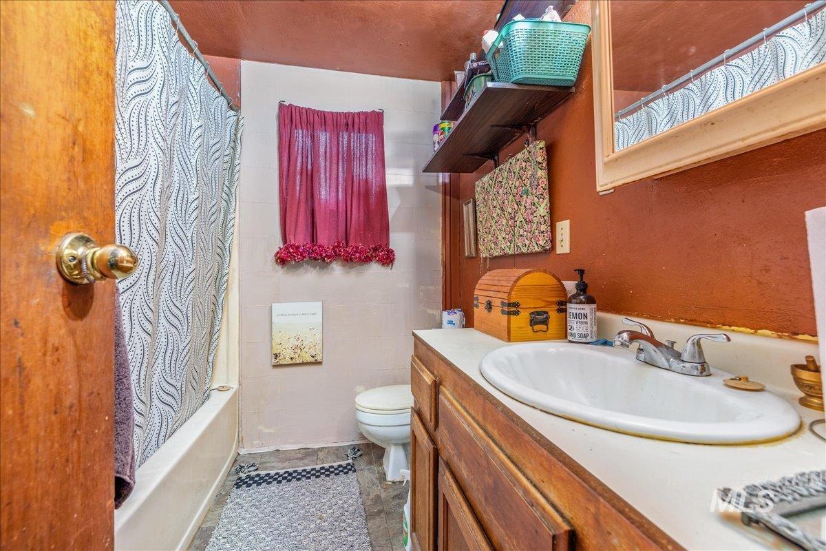 432 E Pine, Meridian, Idaho 83642, 3 Bedrooms, 2 Bathrooms, Residential For Sale, Price $315,000, 98976120