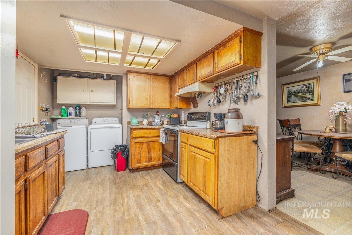 432 E Pine, Meridian, Idaho 83642, 3 Bedrooms, 2 Bathrooms, Residential For Sale, Price $315,000, 98976120