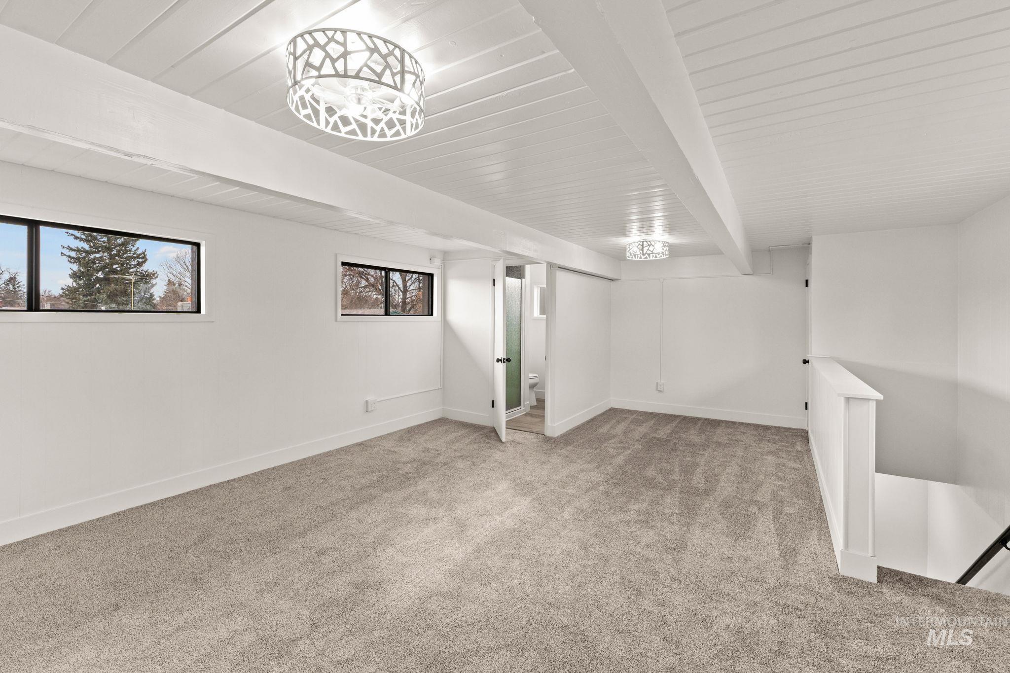 168 N Juniper St, Twin Falls, Idaho 83301, 4 Bedrooms, 2 Bathrooms, Residential For Sale, Price $369,500,MLS 98976121