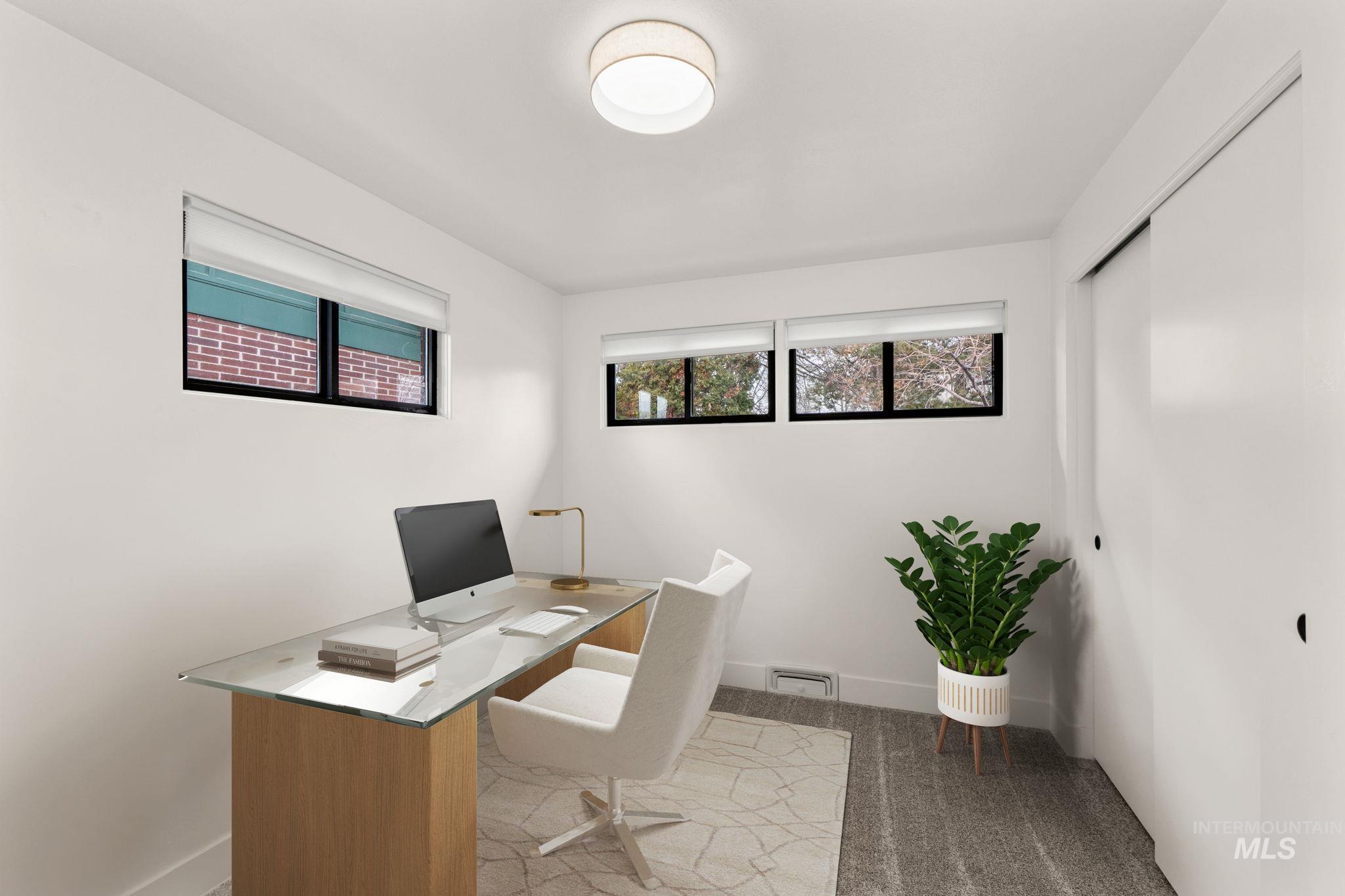 168 N Juniper St, Twin Falls, Idaho 83301, 4 Bedrooms, 2 Bathrooms, Residential For Sale, Price $369,500,MLS 98976121