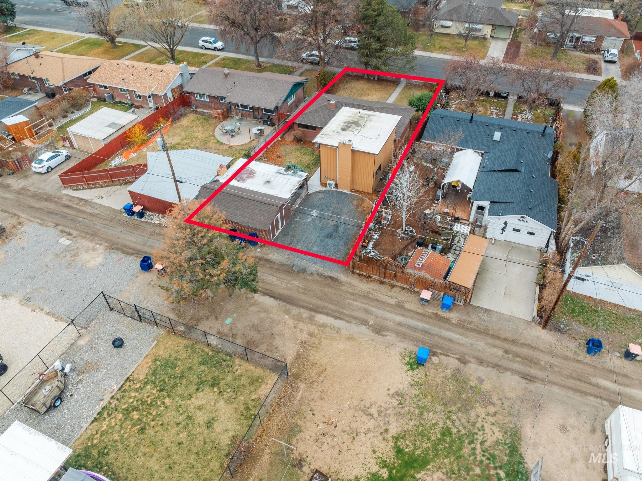 168 N Juniper St, Twin Falls, Idaho 83301, 4 Bedrooms, 2 Bathrooms, Residential For Sale, Price $369,500,MLS 98976121