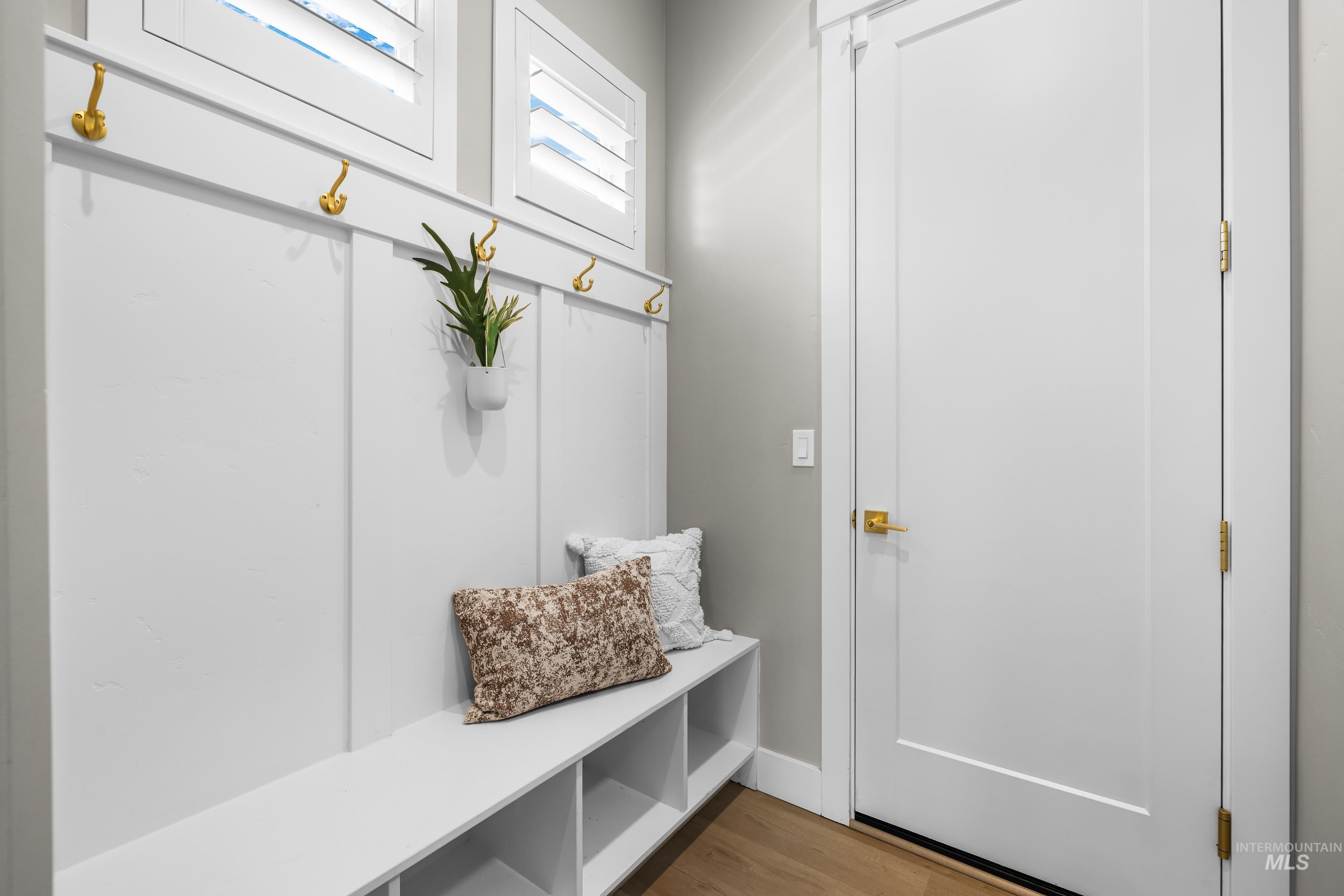 7997 W Suttle Lake Drive, Boise, Idaho 83714, 4 Bedrooms, 4.5 Bathrooms, Residential For Sale, Price $1,249,000, 98976122