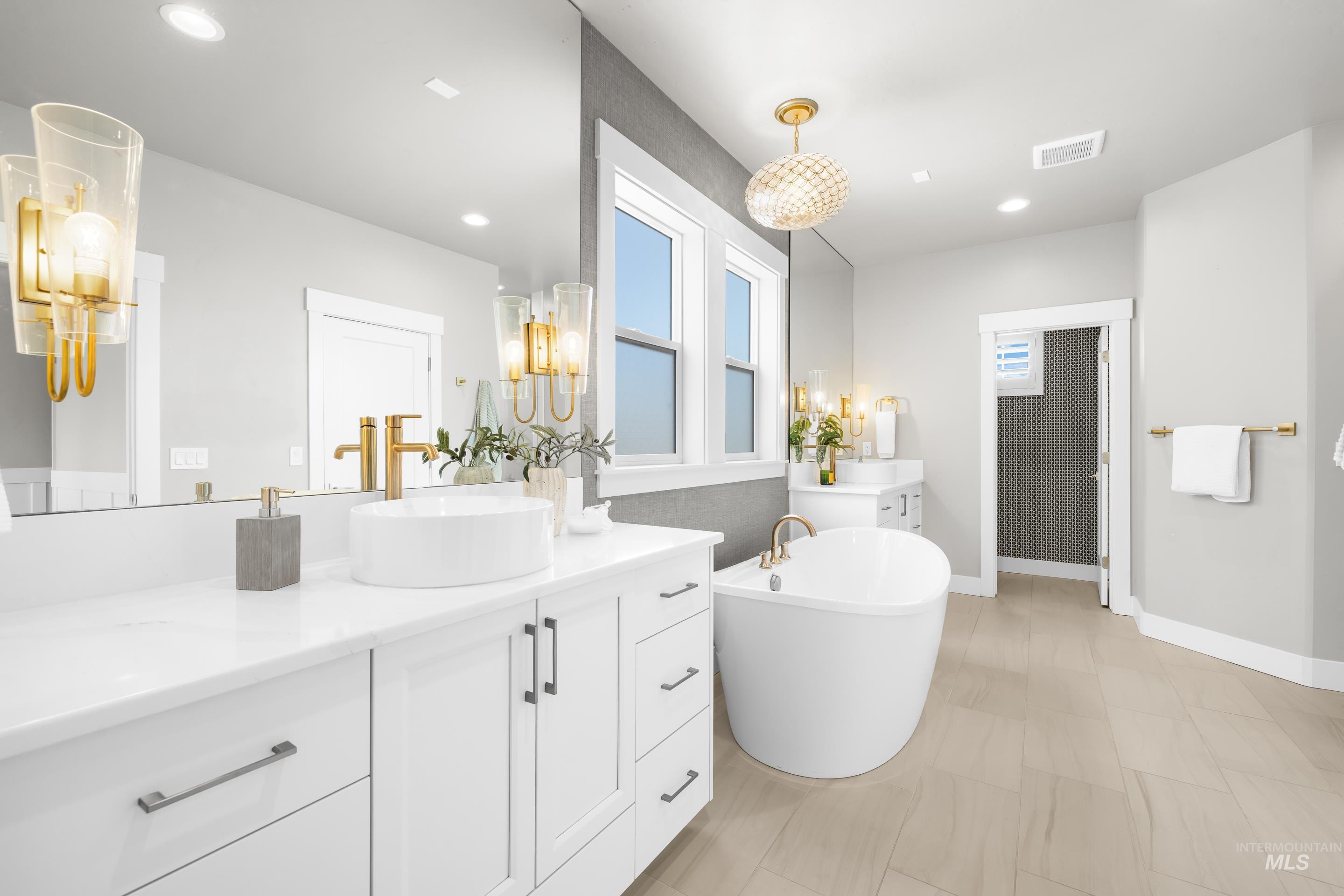 7997 W Suttle Lake Drive, Boise, Idaho 83714, 4 Bedrooms, 4.5 Bathrooms, Residential For Sale, Price $1,249,000, 98976122