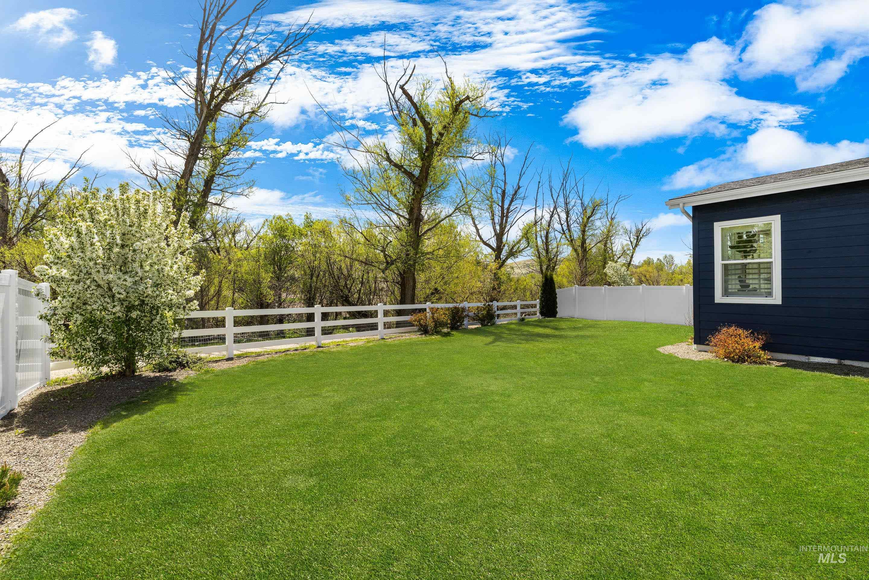 7997 W Suttle Lake Drive, Boise, Idaho 83714, 4 Bedrooms, 4.5 Bathrooms, Residential For Sale, Price $1,249,000, 98976122