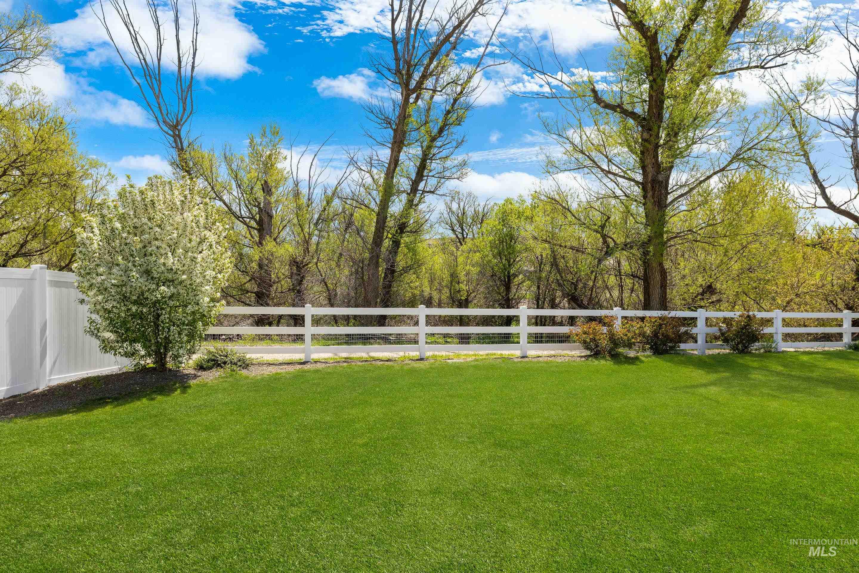 7997 W Suttle Lake Drive, Boise, Idaho 83714, 4 Bedrooms, 4.5 Bathrooms, Residential For Sale, Price $1,249,000, 98976122