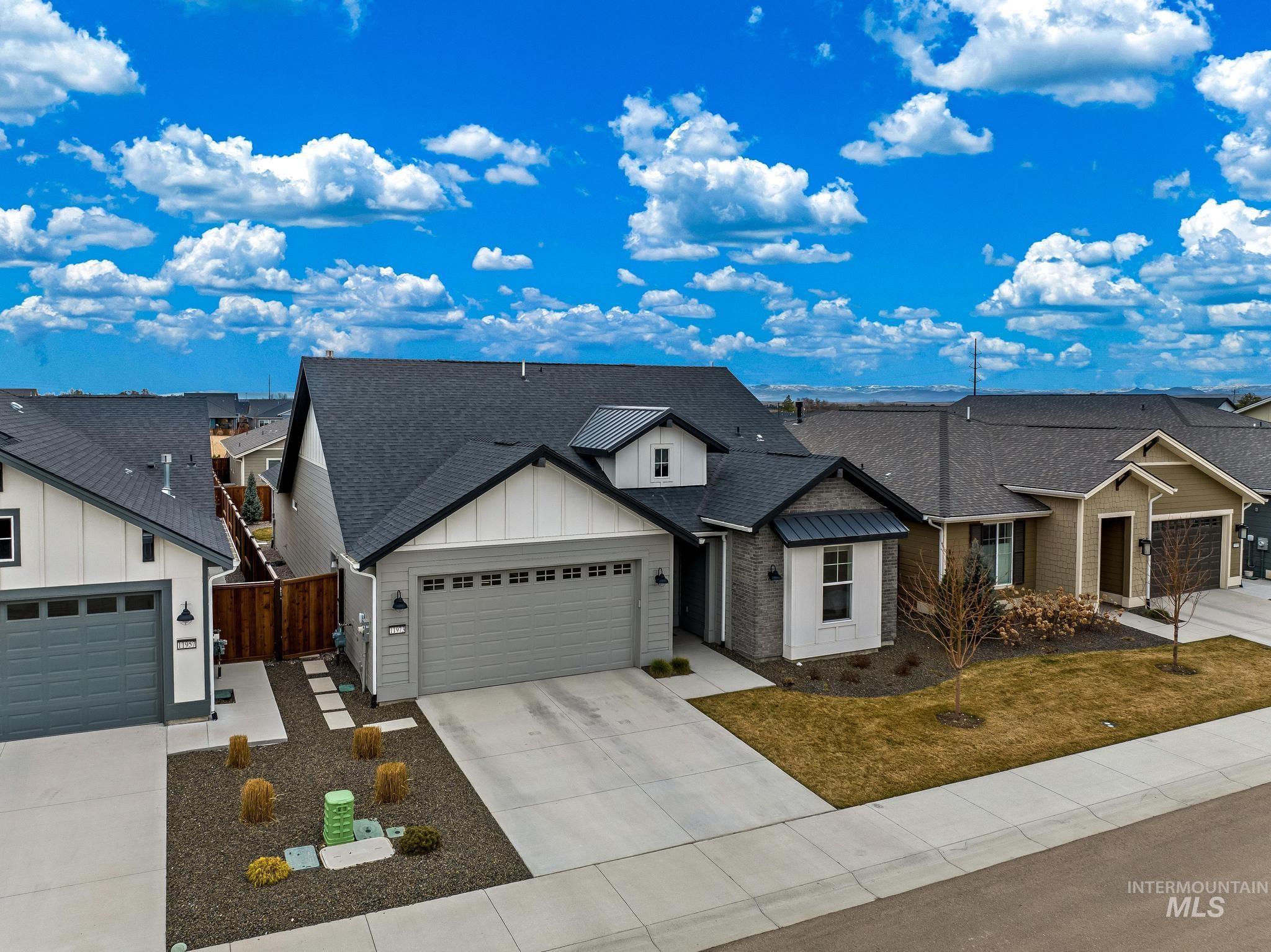 11973 W Cheer Ln, Kuna, Idaho 83634, 2 Bedrooms, 2 Bathrooms, Residential For Sale, Price $584,900,MLS 98976123