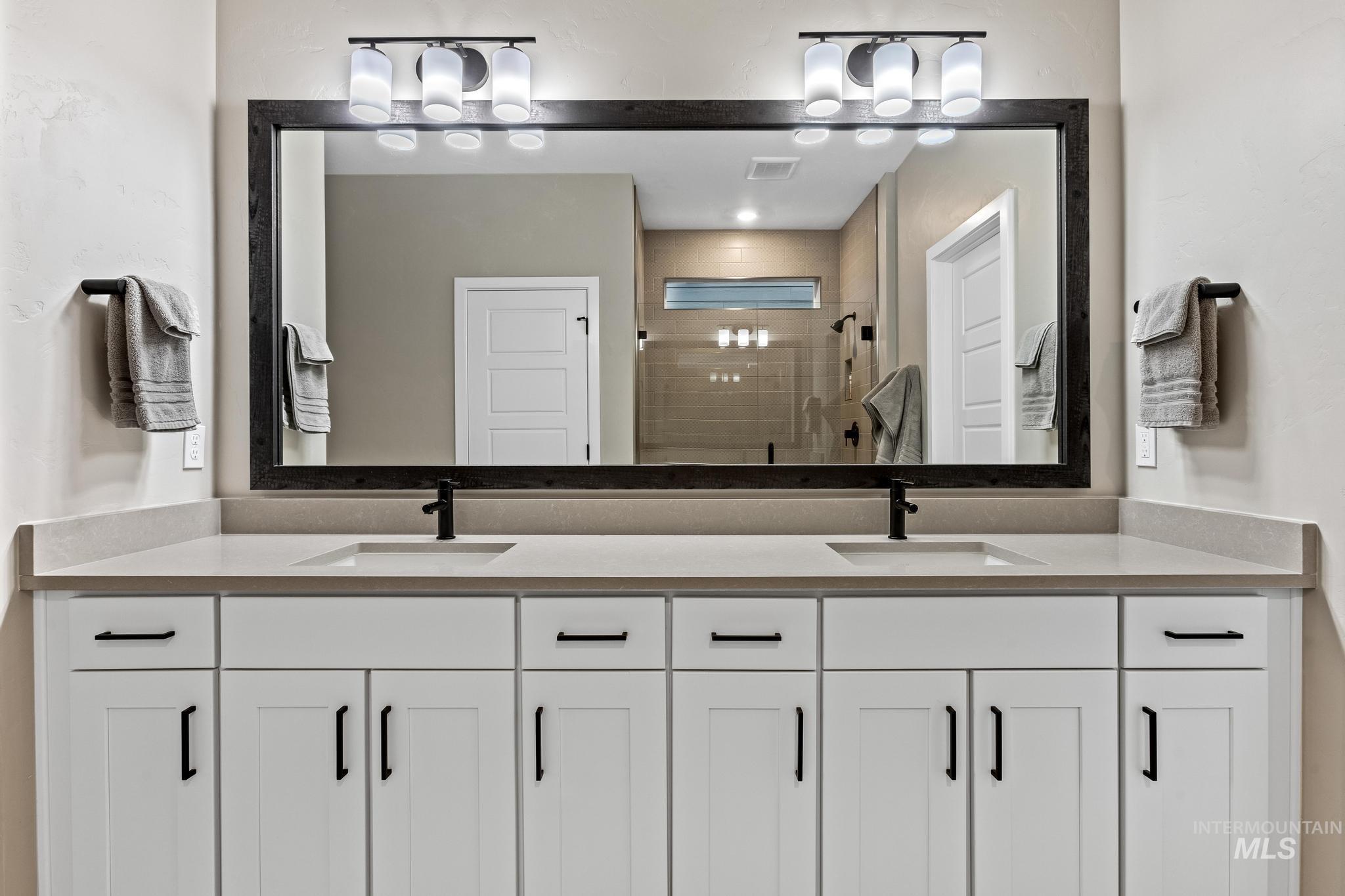 11973 W Cheer Ln, Kuna, Idaho 83634, 2 Bedrooms, 2 Bathrooms, Residential For Sale, Price $584,900,MLS 98976123