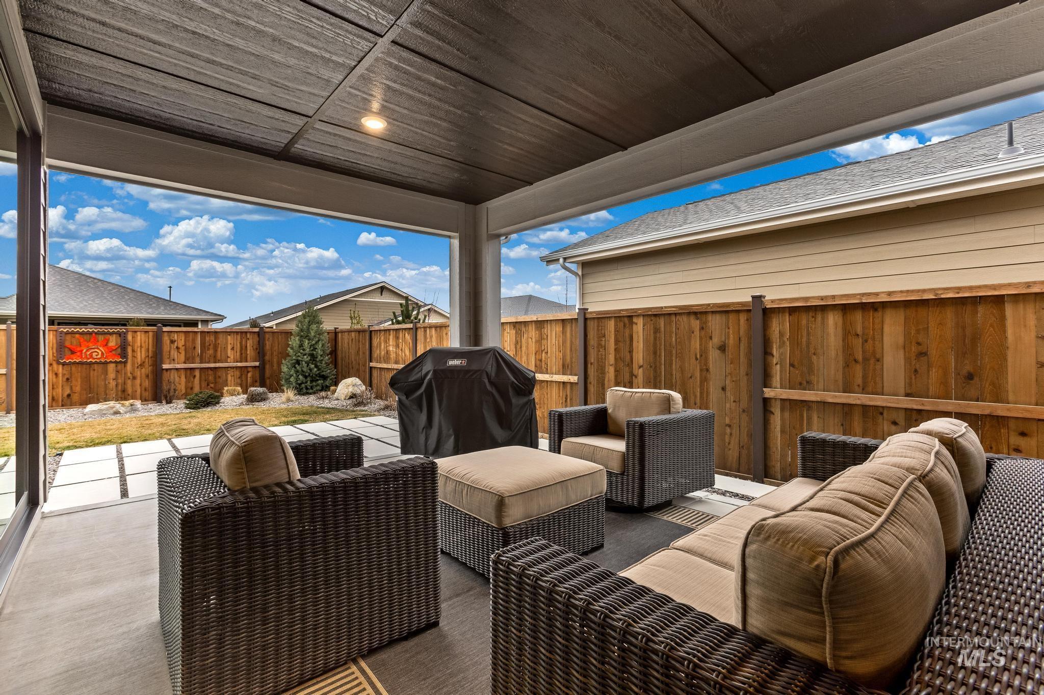 11973 W Cheer Ln, Kuna, Idaho 83634, 2 Bedrooms, 2 Bathrooms, Residential For Sale, Price $584,900,MLS 98976123