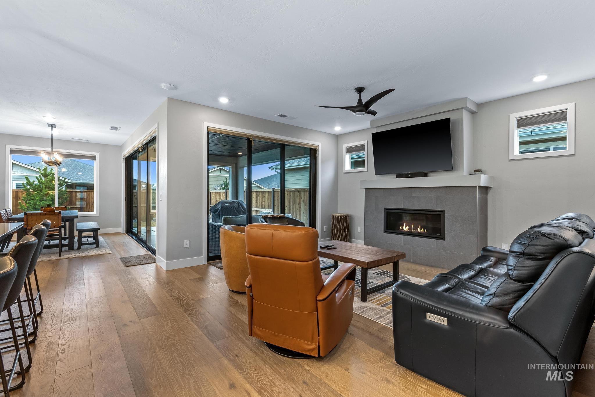 11973 W Cheer Ln, Kuna, Idaho 83634, 2 Bedrooms, 2 Bathrooms, Residential For Sale, Price $584,900,MLS 98976123